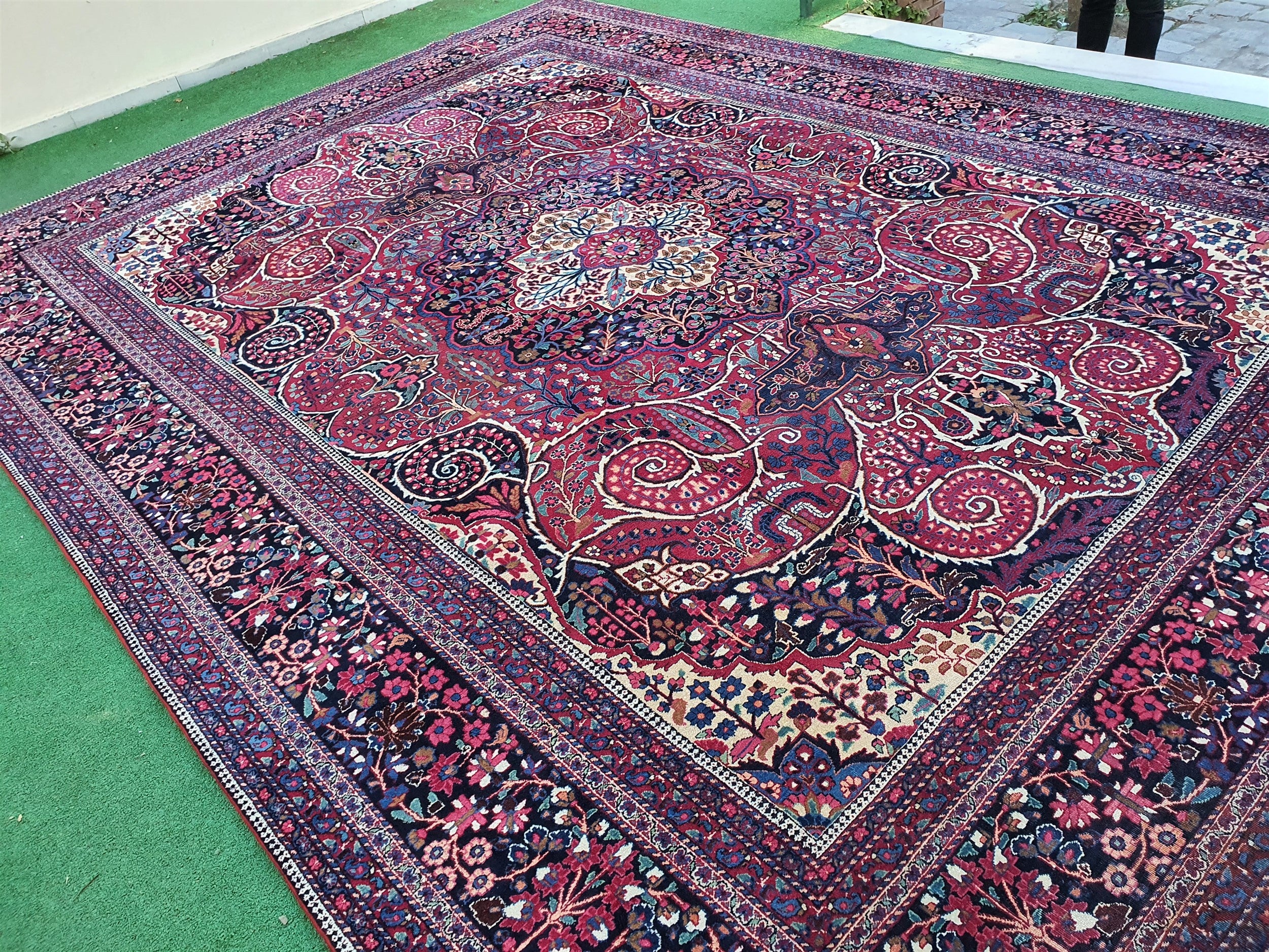 Antique Persian Rug 13 x 10 ft Blue Red Large Floral Medallion Living Dining Room Rug