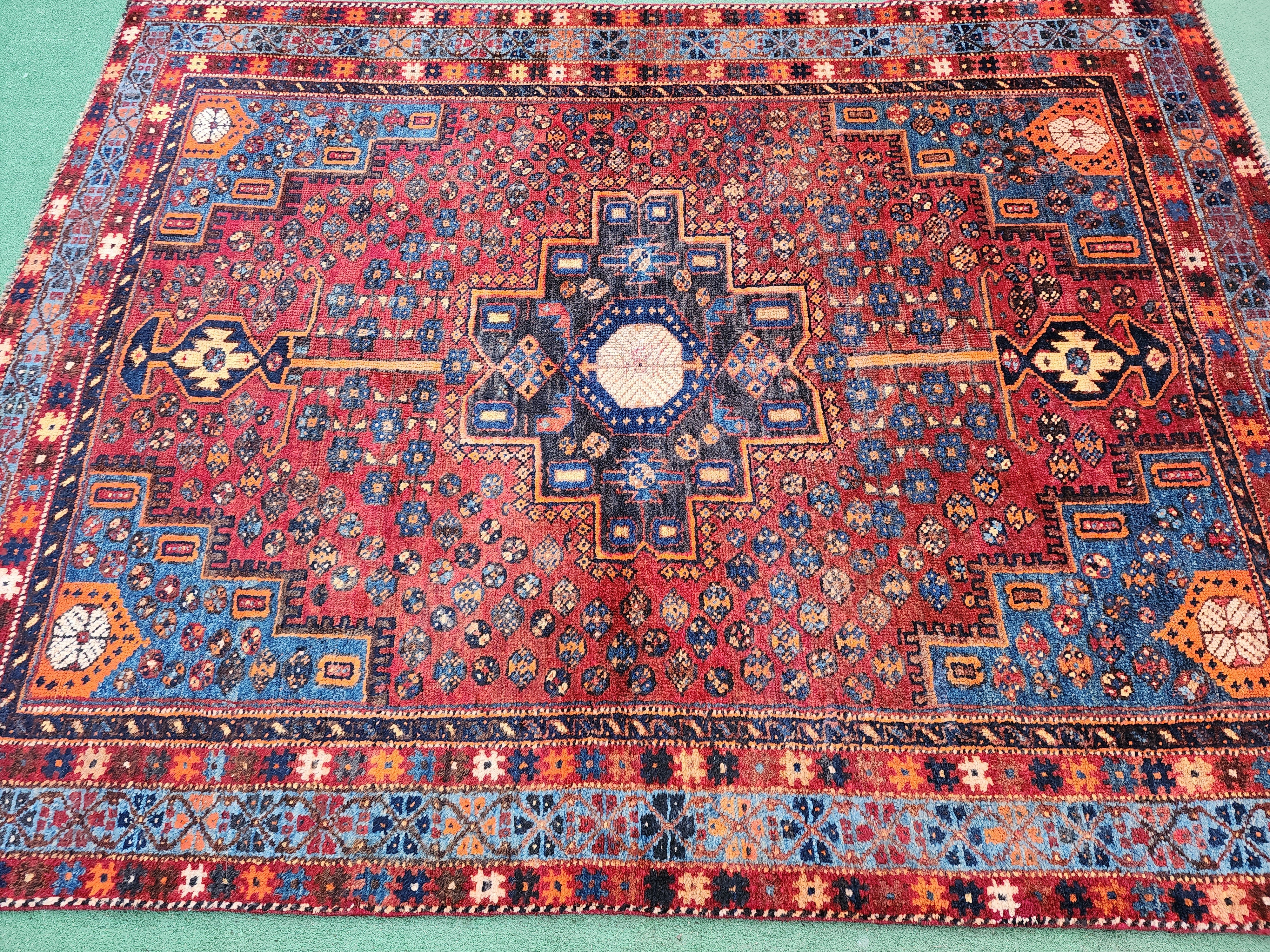 Red and Blue Persian Antique Shiraz Rug, 4'8''x6'3''