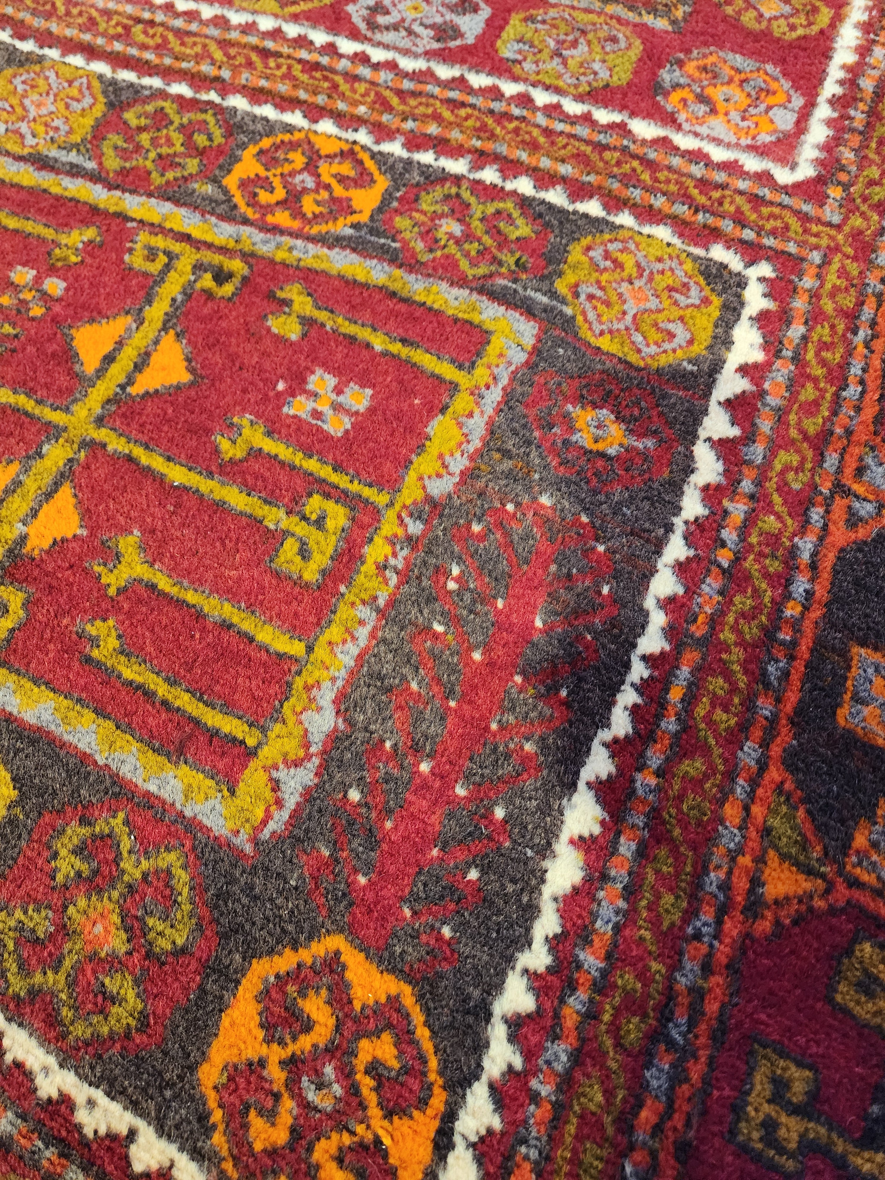 Antique Hallway Runner Rug, Red Orrange and Green Rug, Vintage Antique Recycled Old Rug, Handmade Natural Wool Persian Area Rug 10x4