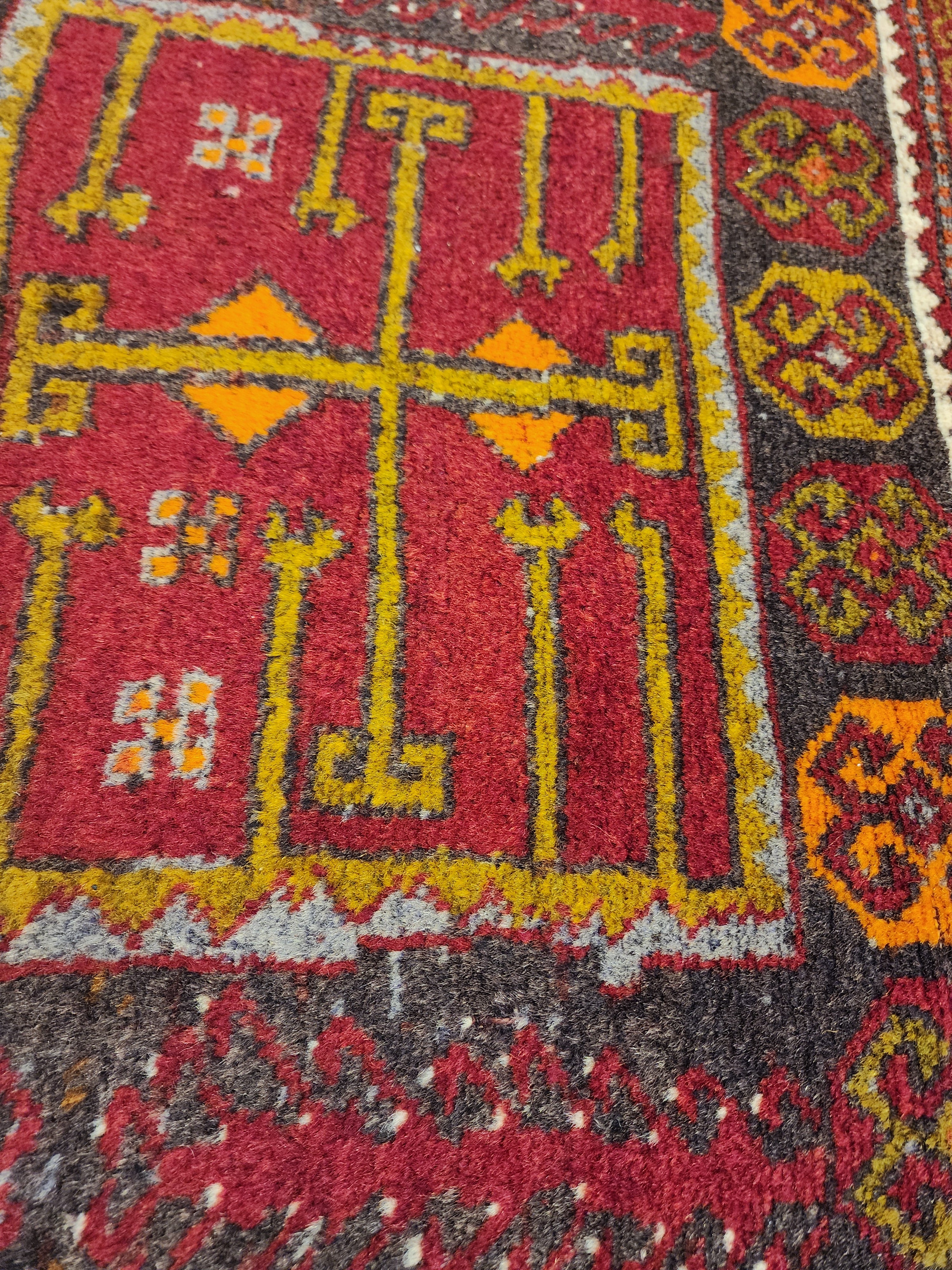 Antique Hallway Runner Rug, Red Orrange and Green Rug, Vintage Antique Recycled Old Rug, Handmade Natural Wool Persian Area Rug 10x4