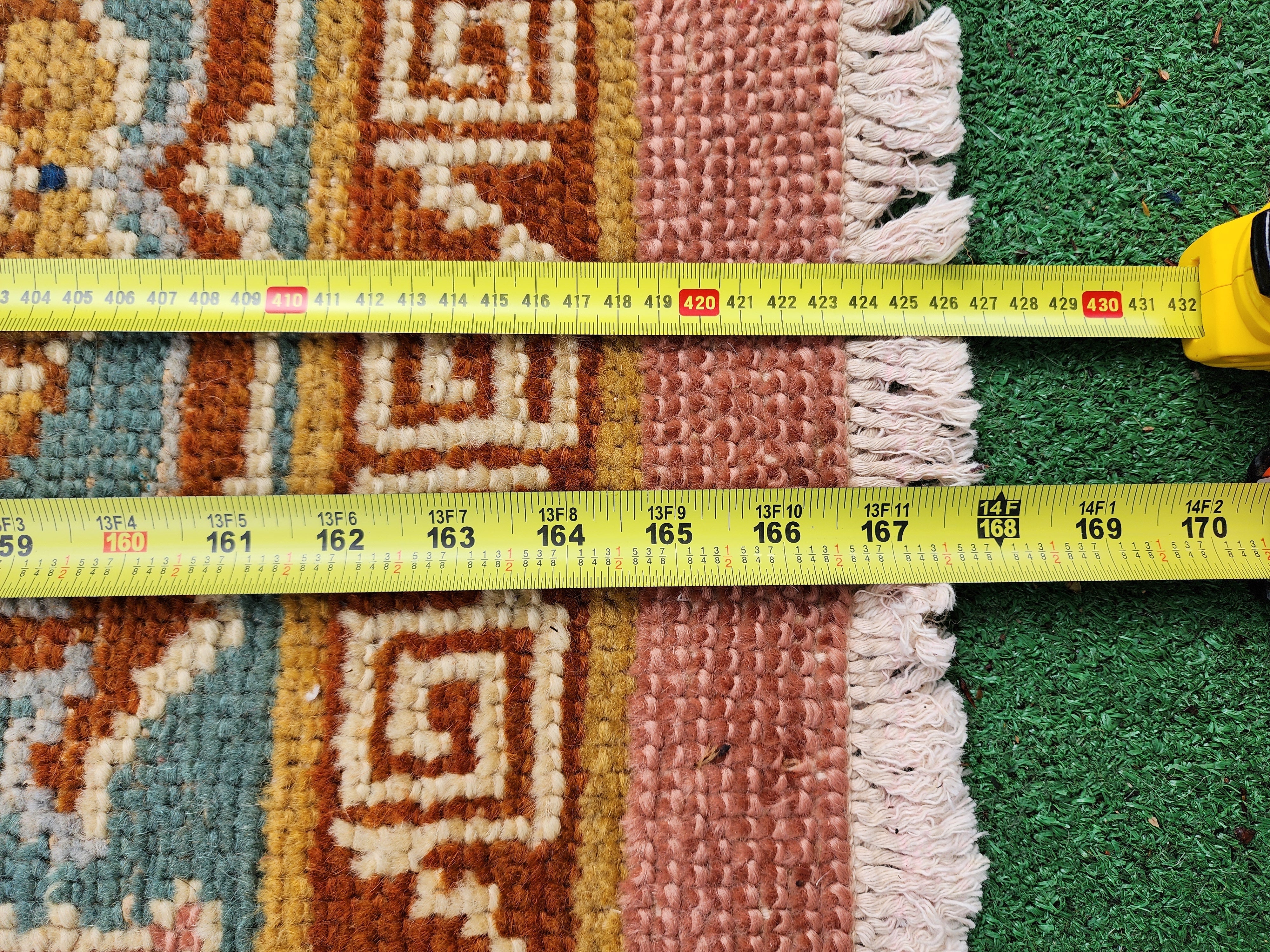 antique Oushak Wool Large Area Rug — colour close-up