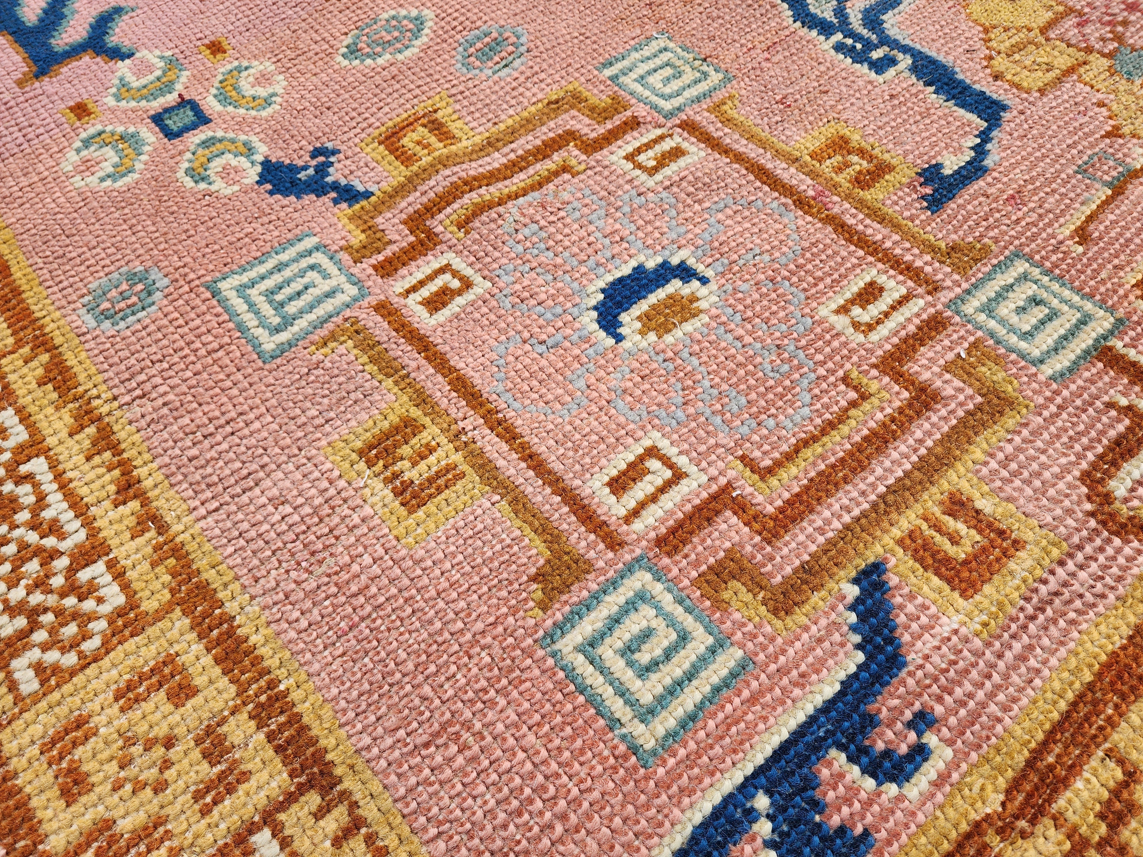 antique Oushak Wool Large Area Rug — corner detail