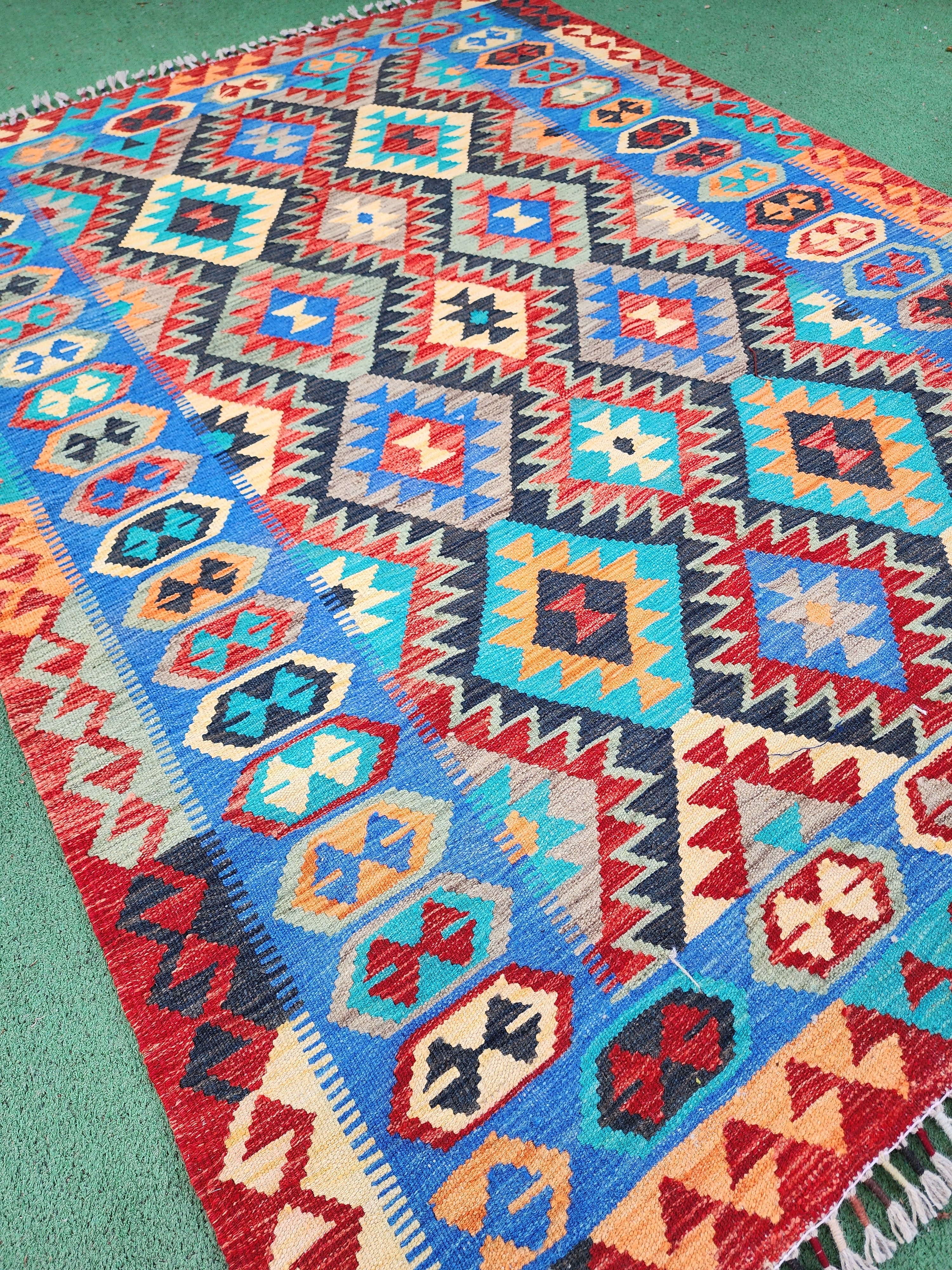 Alfombra Kilim, ''5''x6'8'' ft Azul Rojo, Naranja Alfombra Kilim de área turca