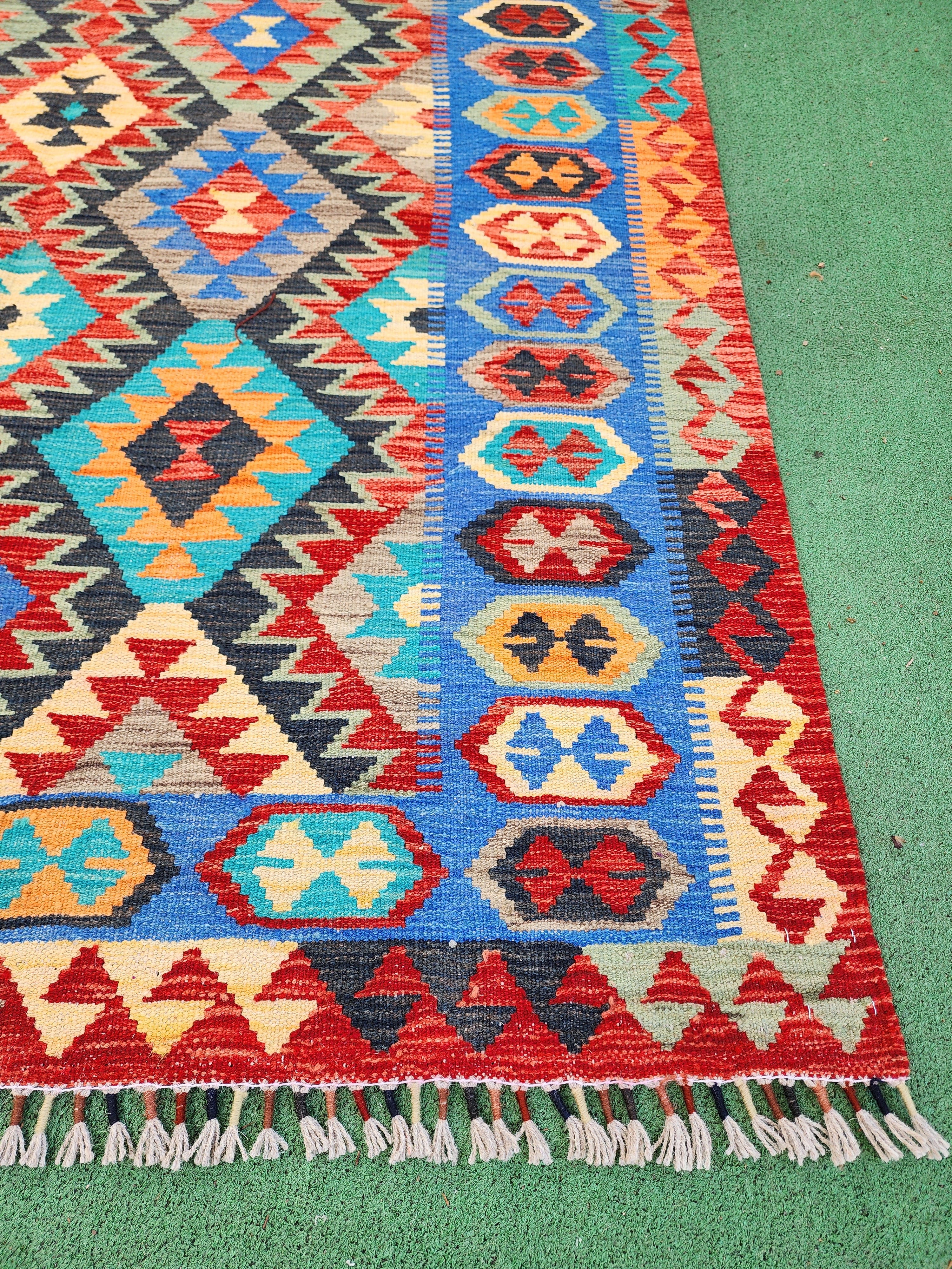 Alfombra Kilim, ''5''x6'8'' ft Azul Rojo, Naranja Alfombra Kilim de área turca