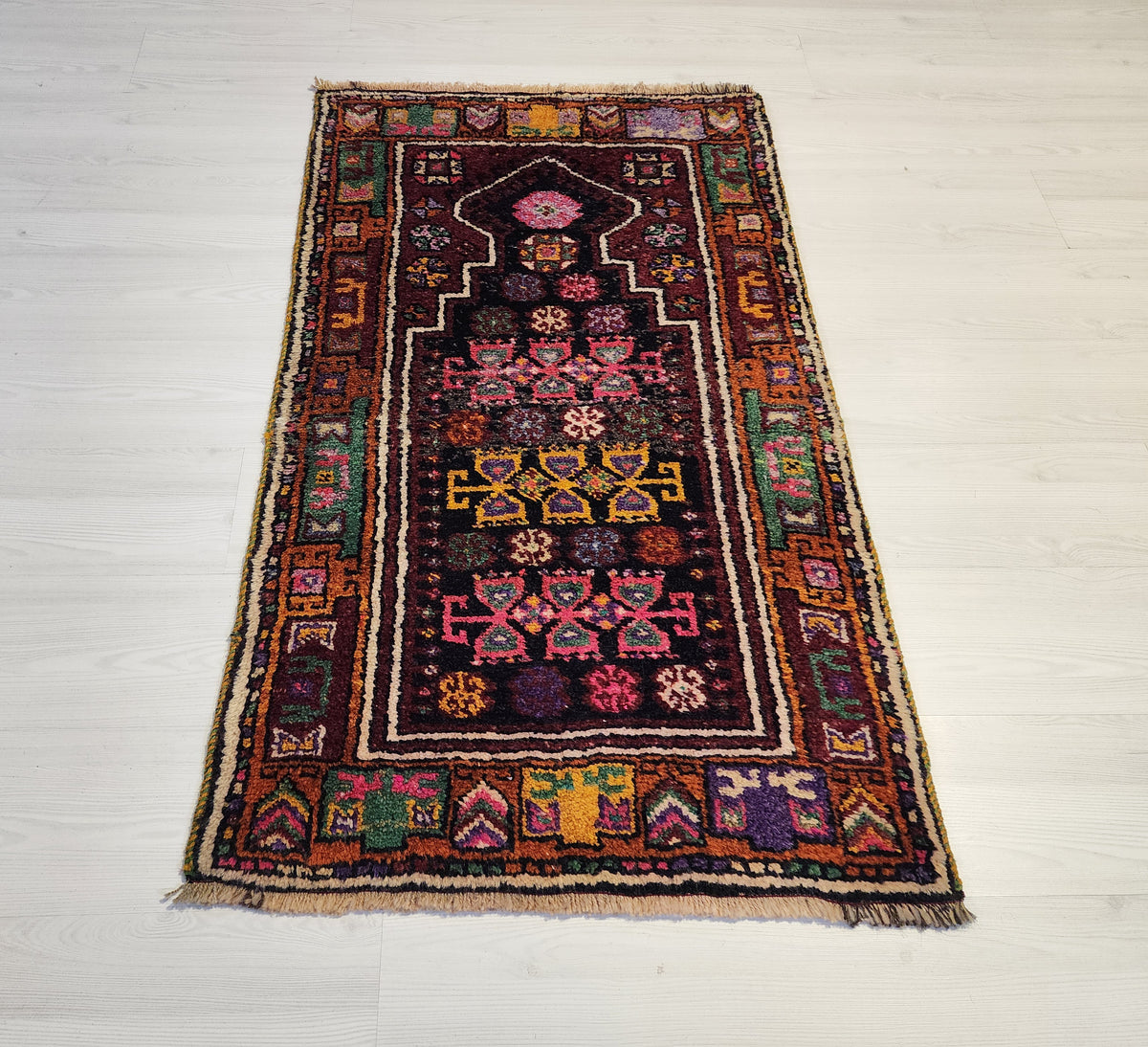 1930s Kurdish Antep Prayer Rug, Handwoven Wool, Tribal Nomadic Design (2'7'' x 4'6'')
