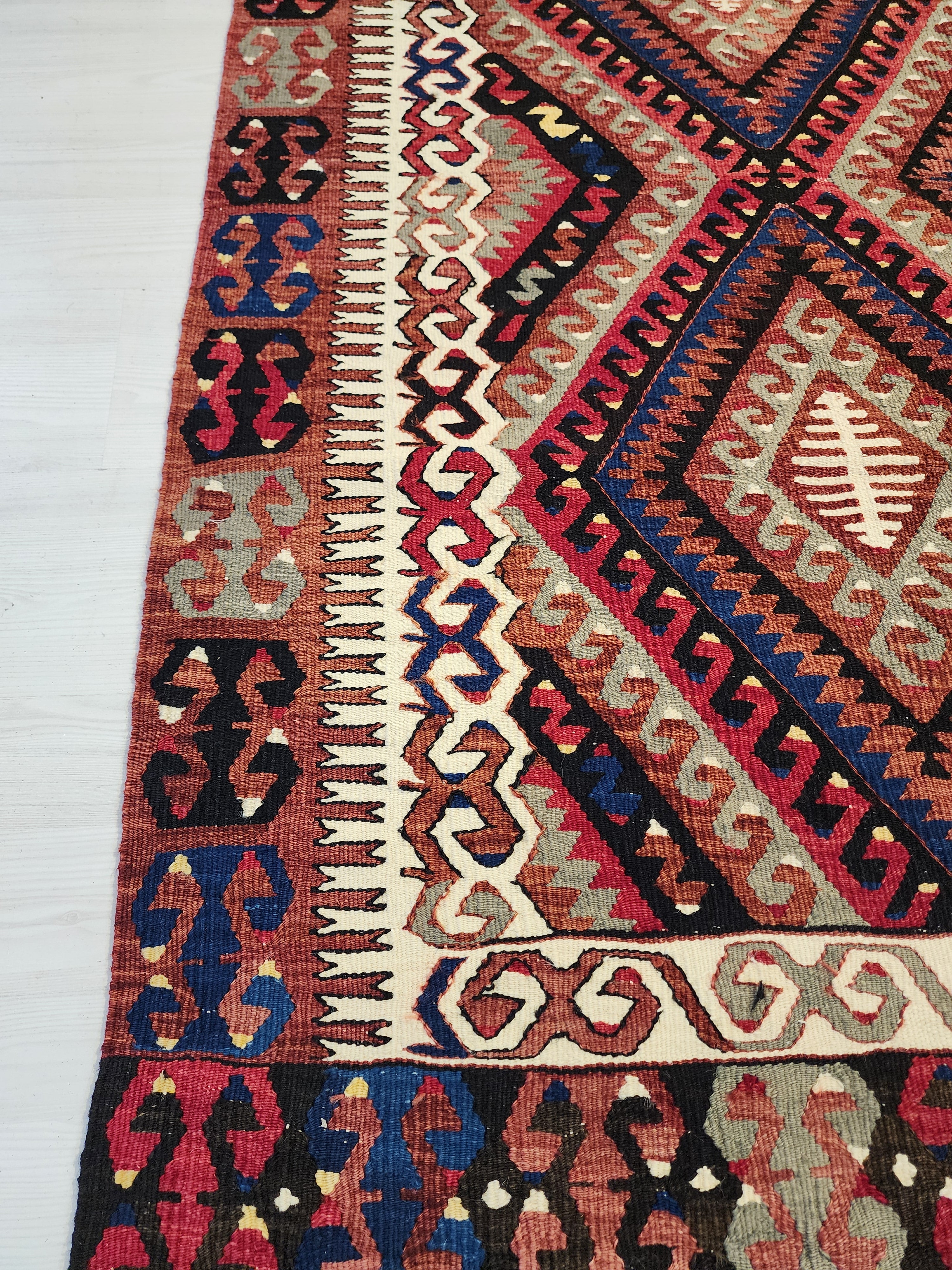 Antique Sivas Wool Large Area Rug | Hand-Knotted | TurkishRug