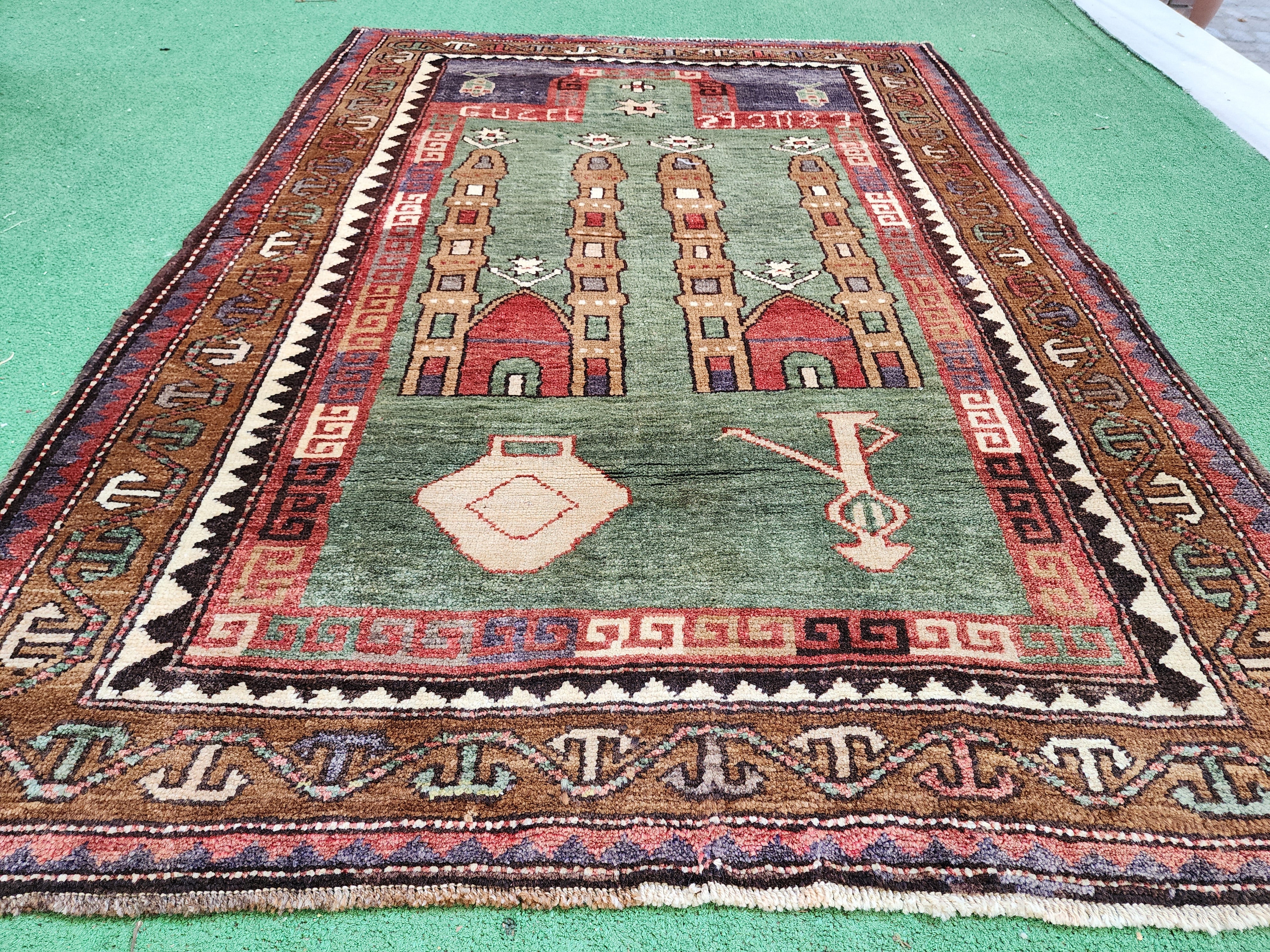 Tapis de prière Kars vert et marron, ''4'' x 5'8''