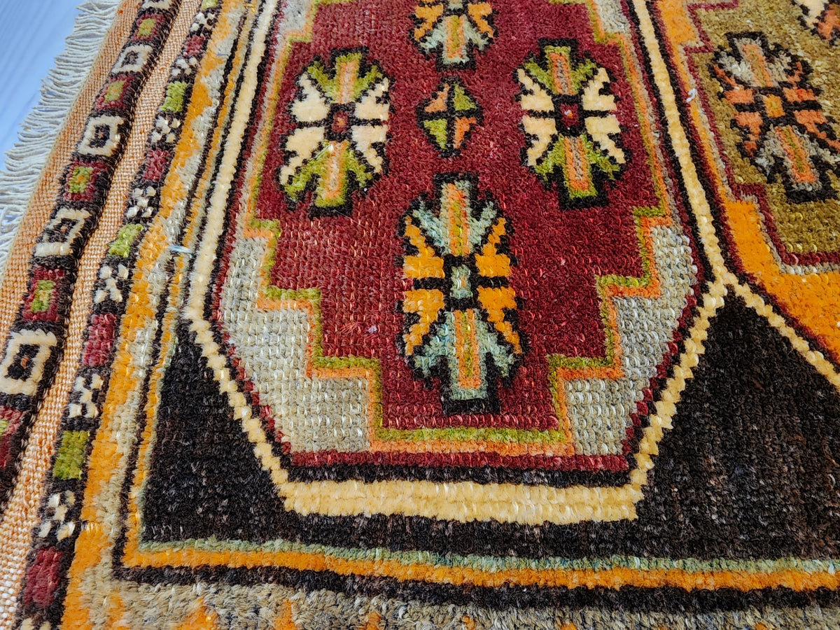vintage Kars Kurdish Wool Rug, Handmade Anatolian Tribal, Boho Rustic Decor (2'x3') — border pattern