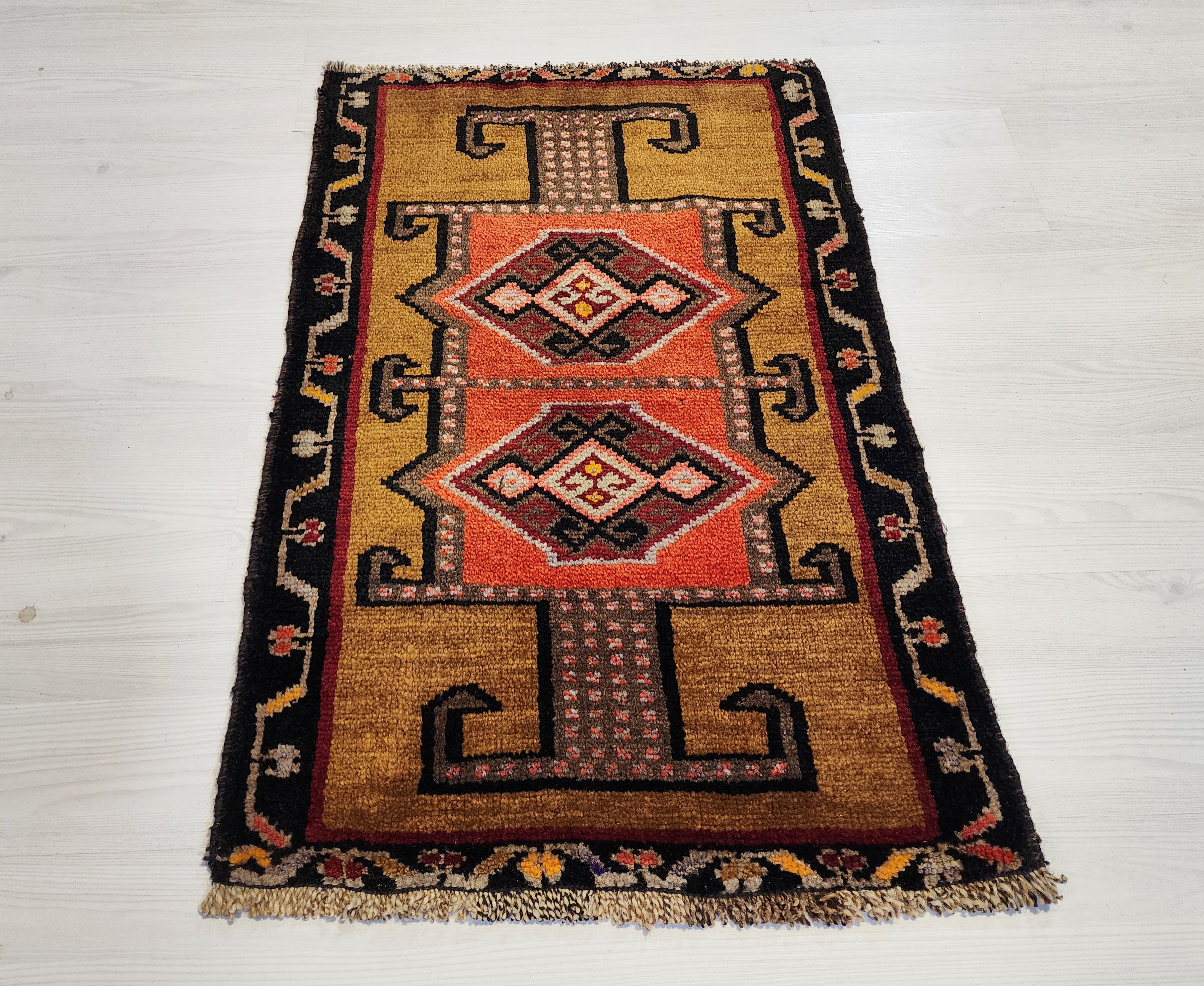 Antique Anatolian Small Rug | Hand-Knotted | TurkishRug