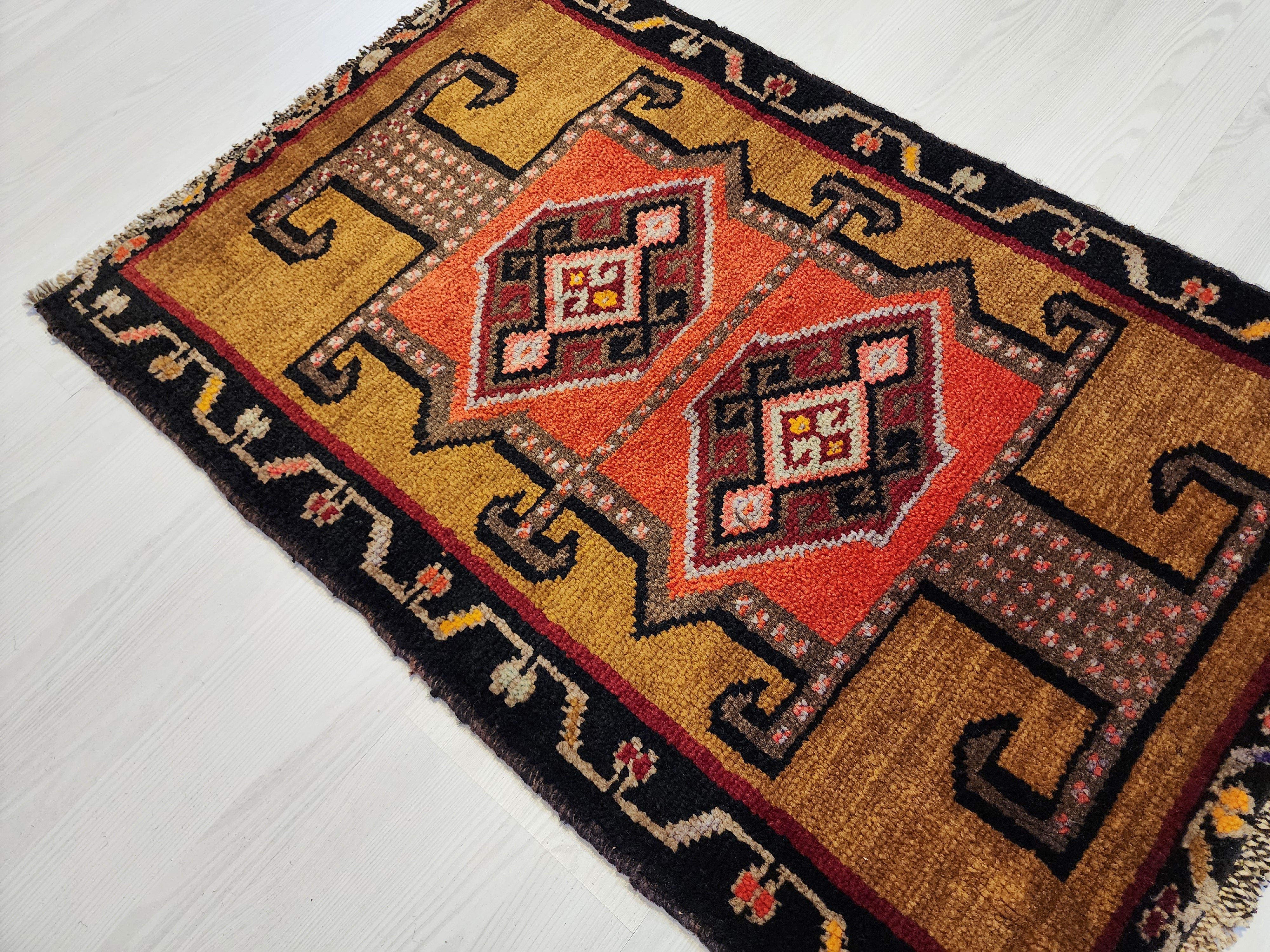 Antique Anatolian Small Rug | Hand-Knotted | TurkishRug