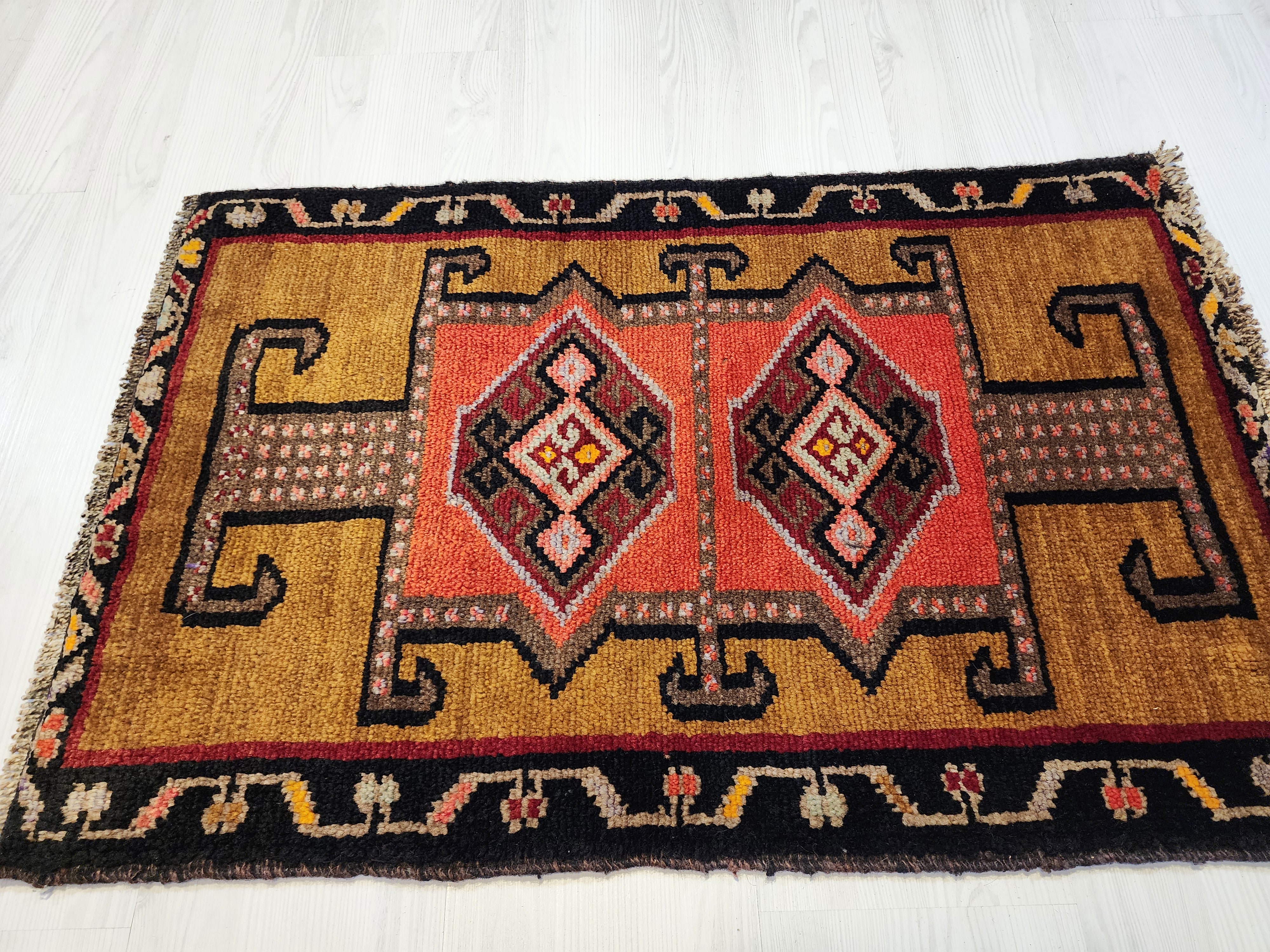 Antique Anatolian Small Rug | Hand-Knotted | TurkishRug