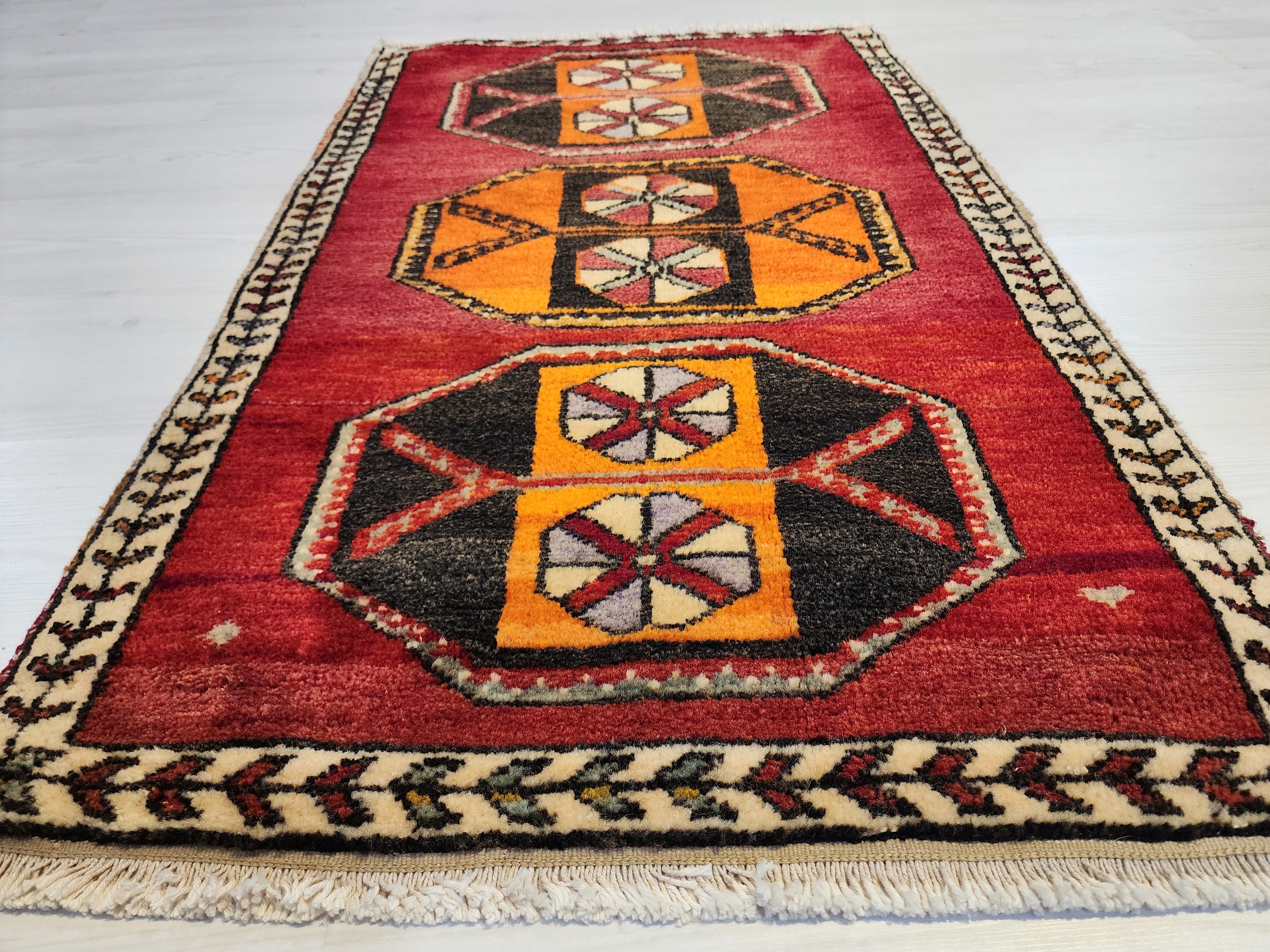 vintage Kurdish Malatya Rug 2'2'' x 3'8'' Handmade Turkish Small Rug, Anatolian Tribal Wool Carpet, Rustic Boho Decor Accent Rug — border pattern