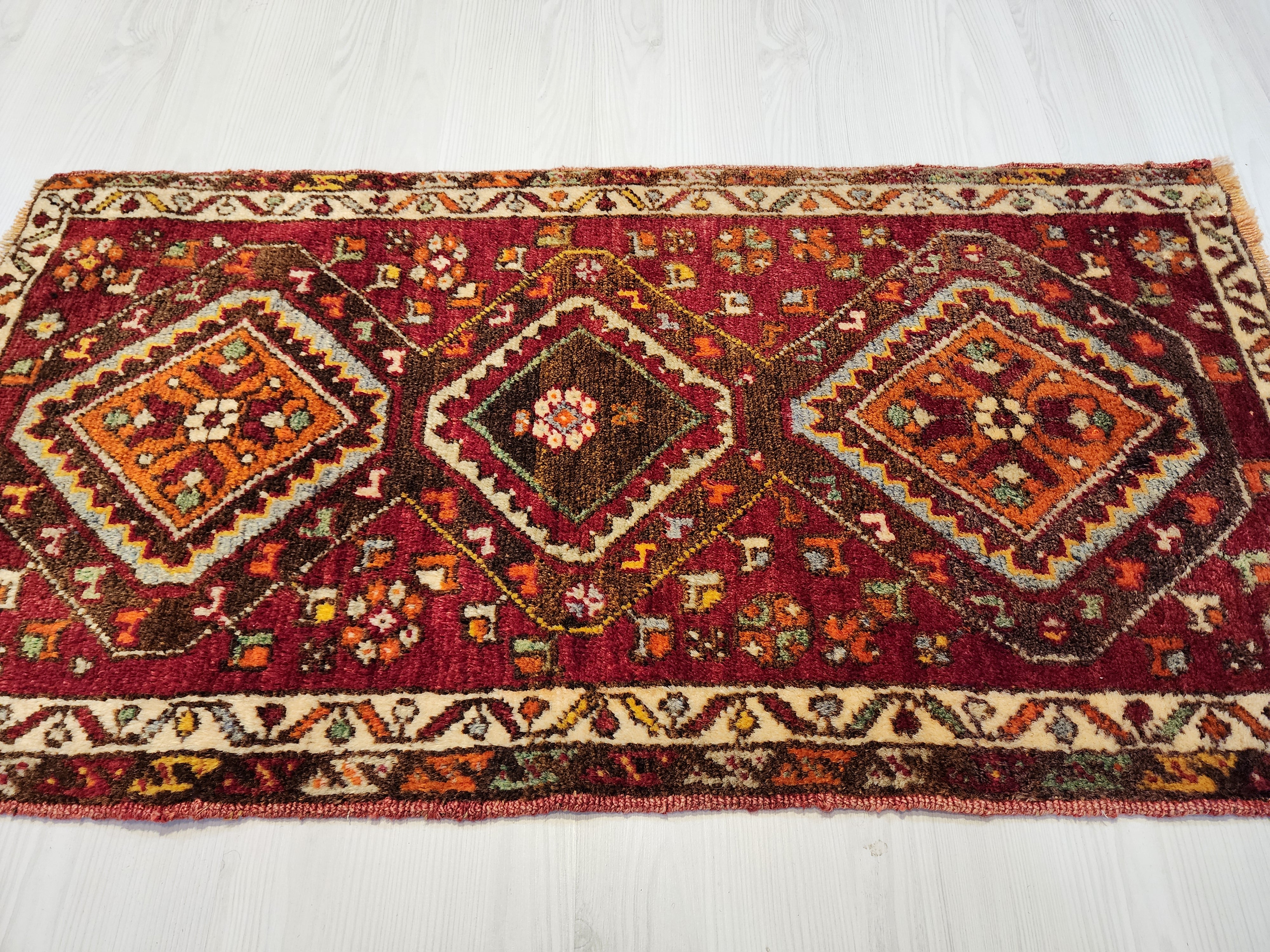 antique Handmade Sivas Rug Red Orrange and Brown, 1'11'' x 3'8'' — colour close-up
