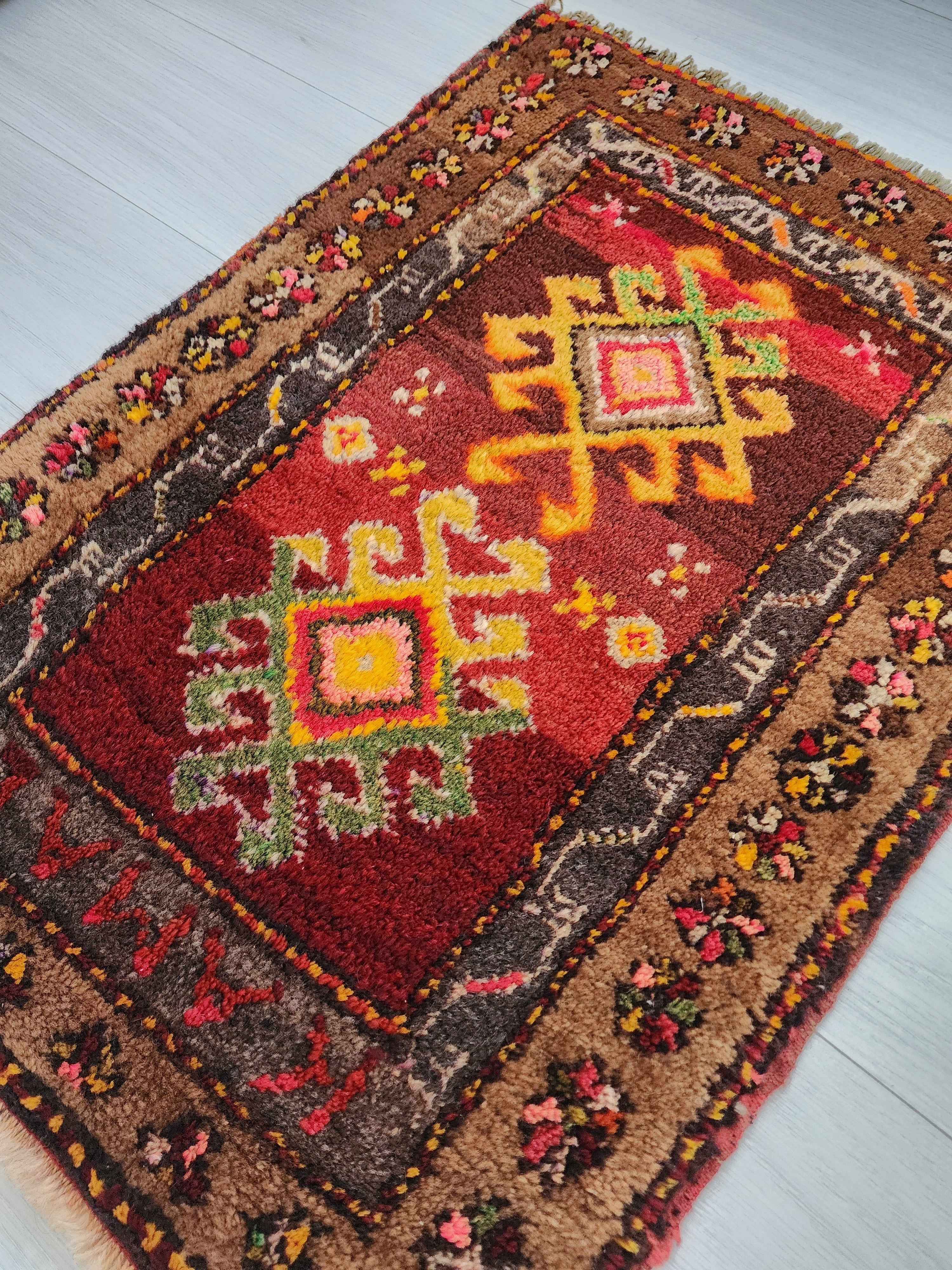 vintage Kars Wool Small Rug — pattern close-up