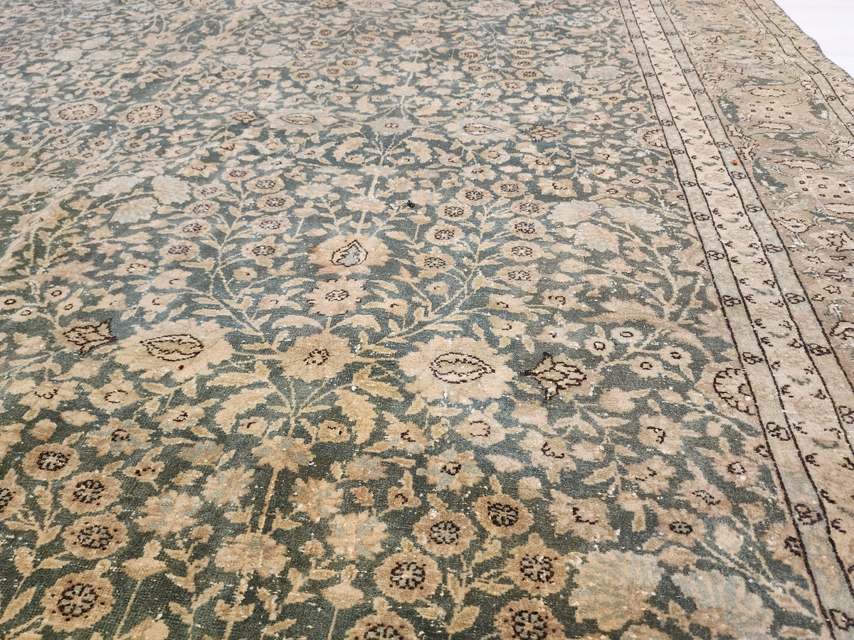 Vintage Turkish Hereke Rug, Fine Fine-Knotted Muted Green Beige Area Rug, 6'5''x9'9''