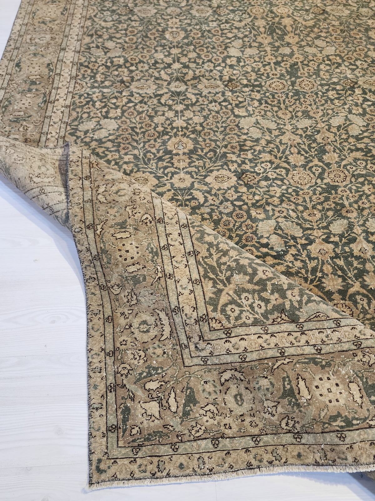 Vintage Turkish Hereke Rug, Fine Fine-Knotted Muted Green Beige Area Rug, 6'5''x9'9''
