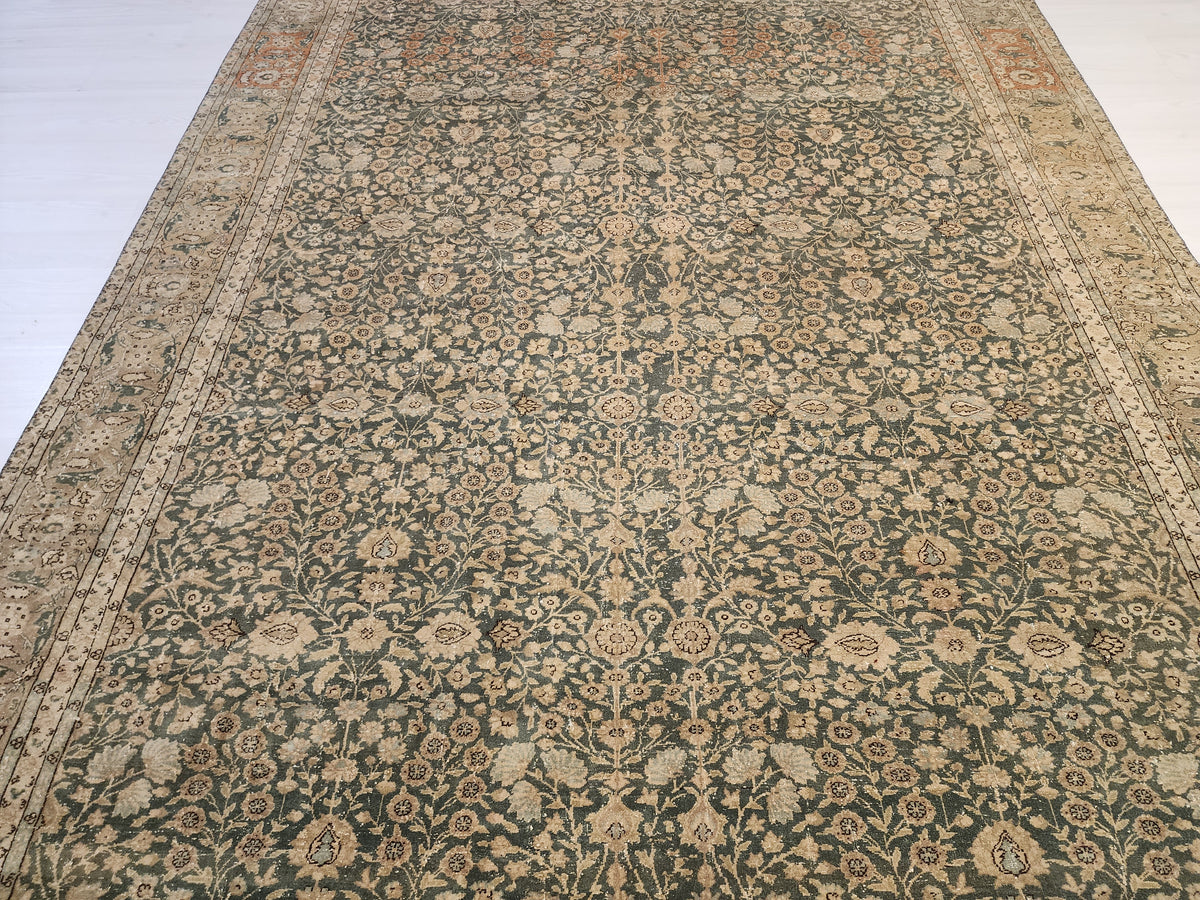 Vintage Turkish Hereke Rug, Fine Fine-Knotted Muted Green Beige Area Rug, 6'5''x9'9''