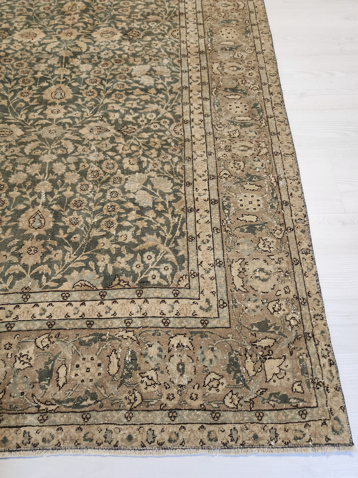 Vintage Turkish Hereke Rug, Fine Fine-Knotted Muted Green Beige Area Rug, 6'5''x9'9''