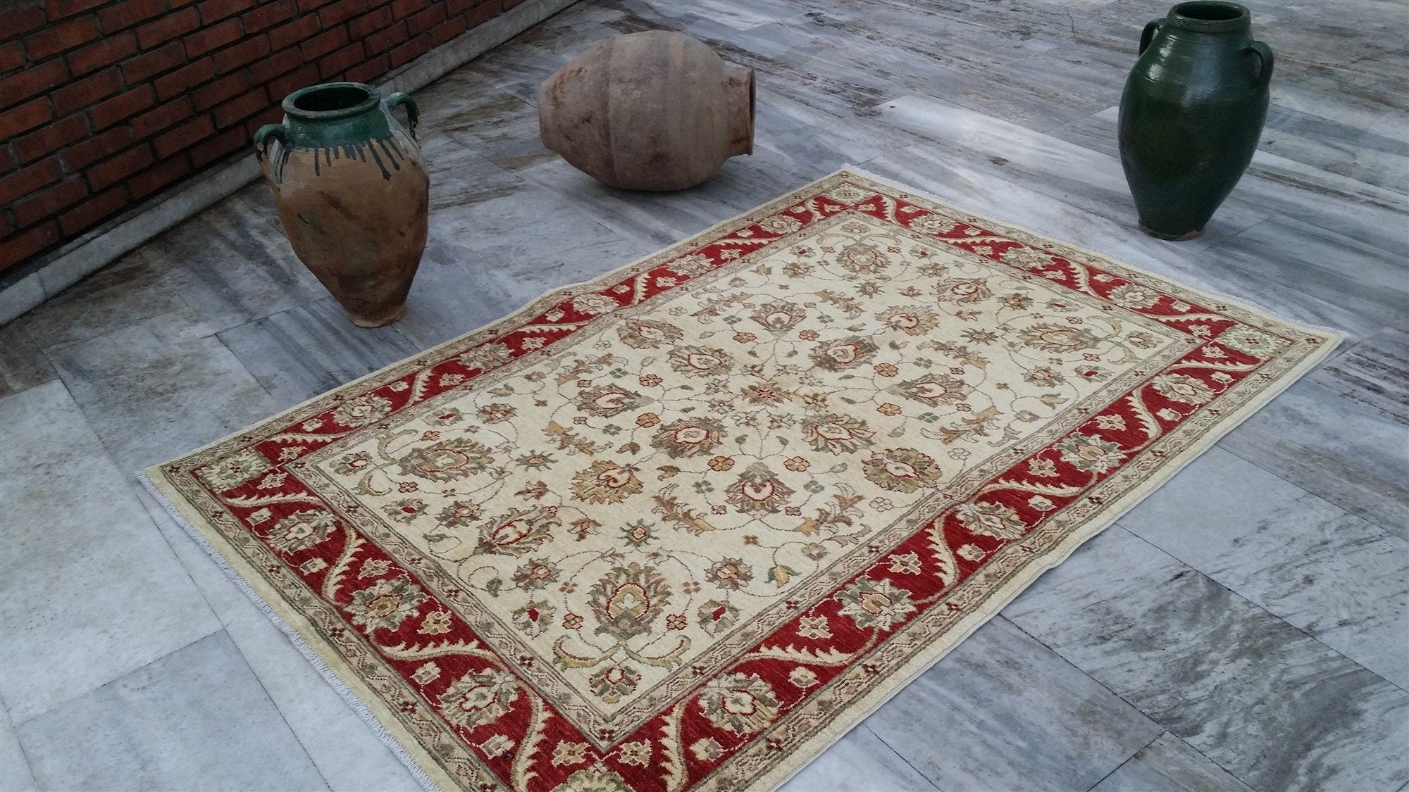 vintage Oushak Wool Small Rug — pattern close-up