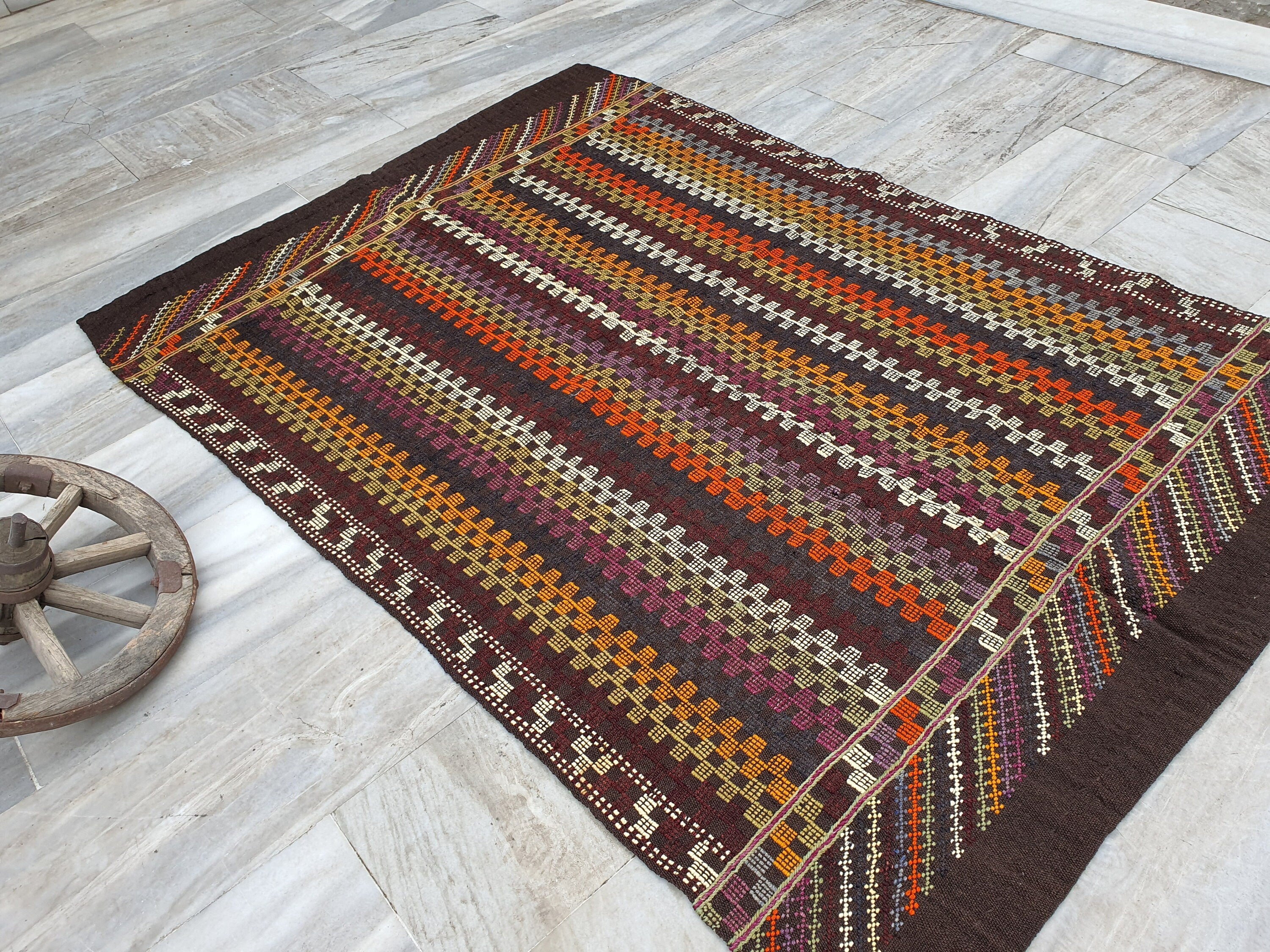ラグ medium vintage turkish rug Medium Vintage Turkish Rugs — Hand-Knotted | TurkishRug