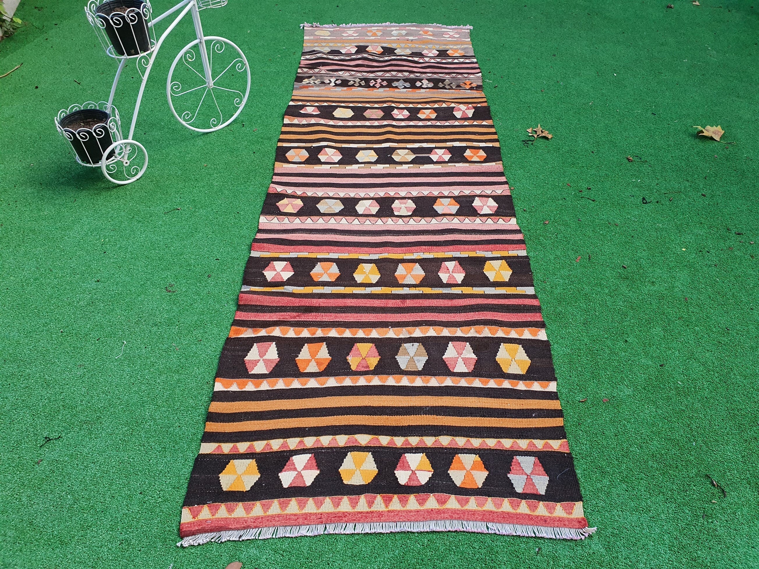 Tirimüjgan — Vintage Anatolian Wool Runner Rug