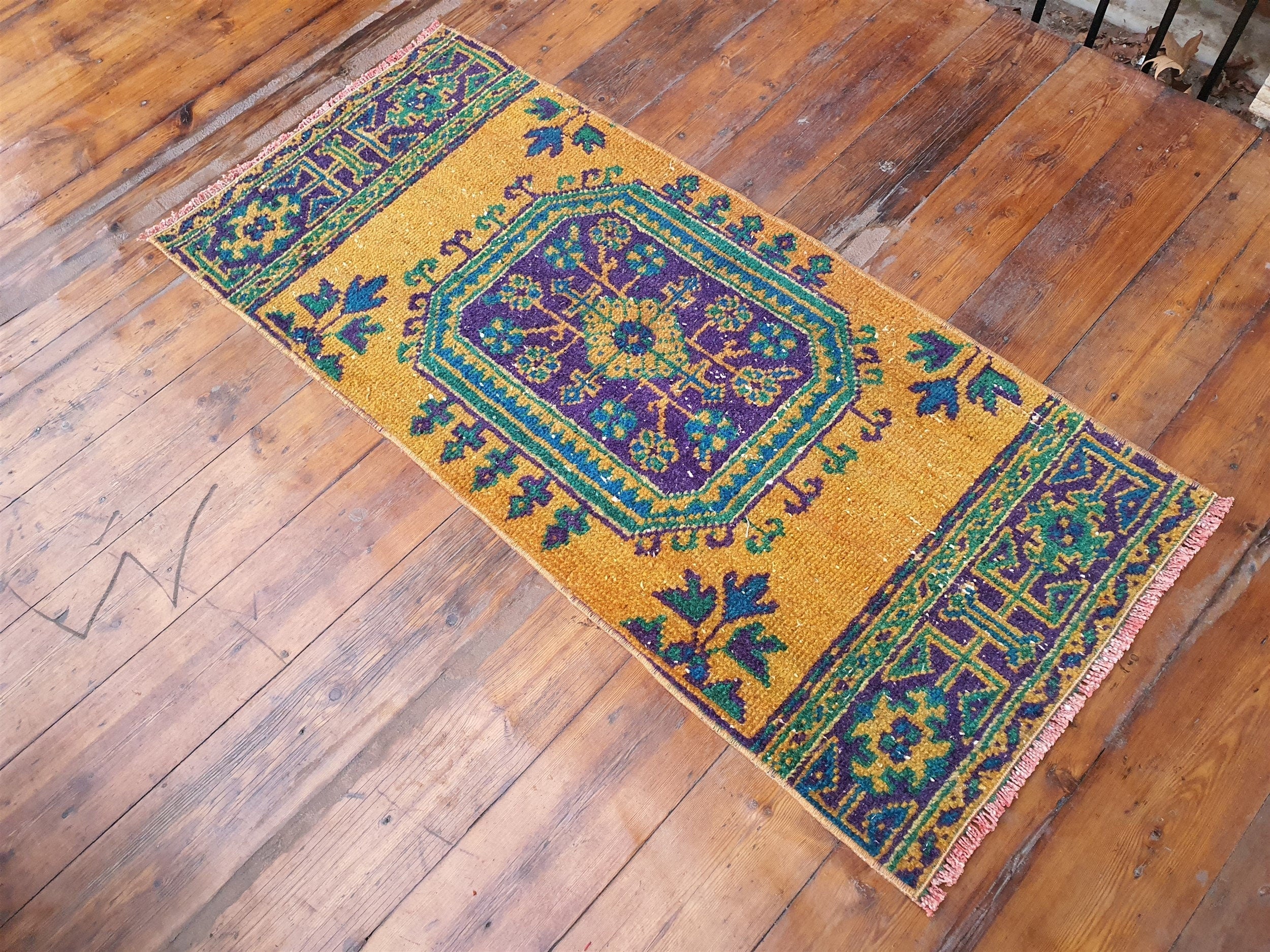 vintage Anatolian Small Rug — detail texture