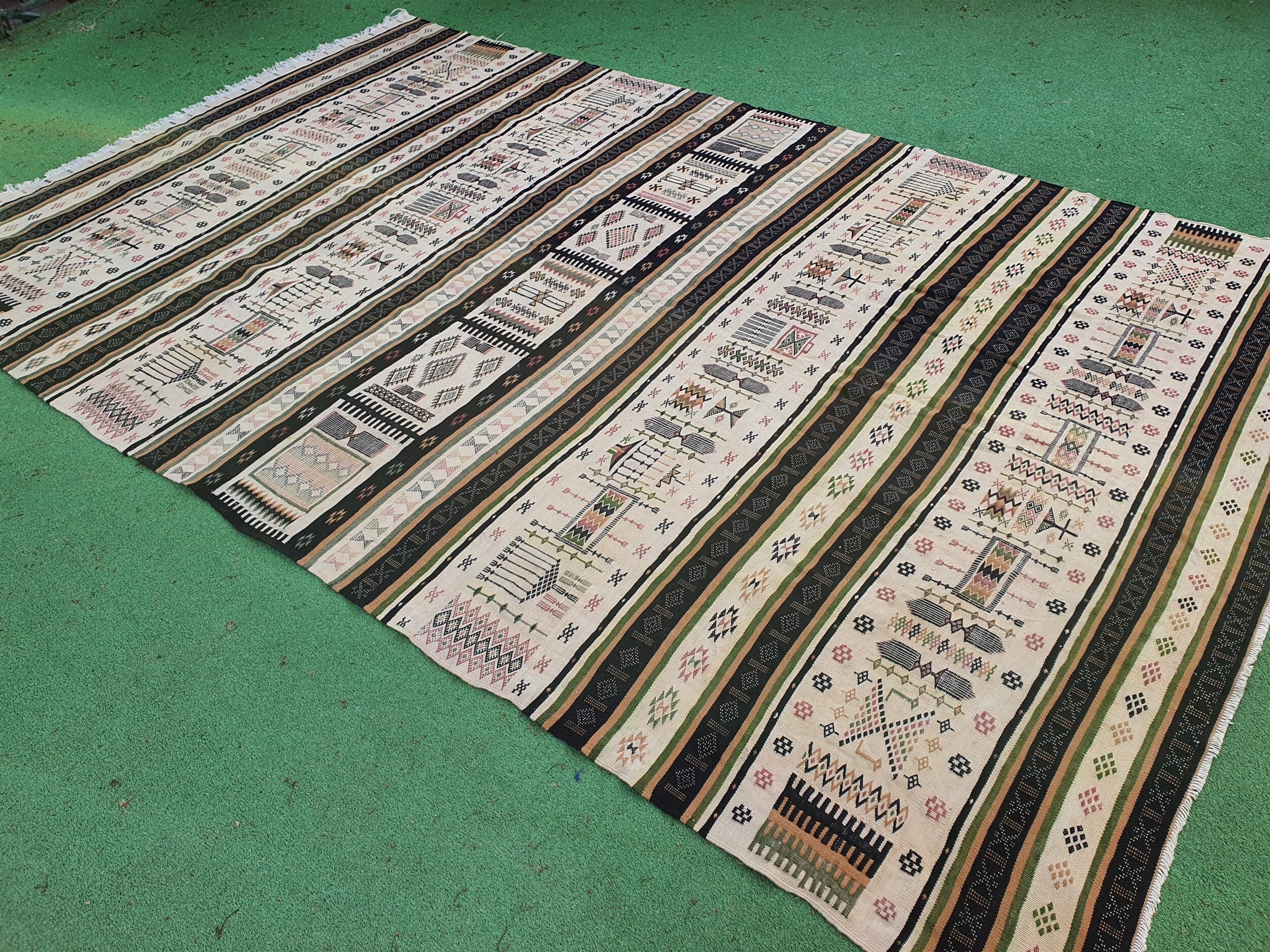 Turkish Kilim Rug 9 ft 8 in  x 6 ft 1 in, Embroidered Cicim Floor Rug