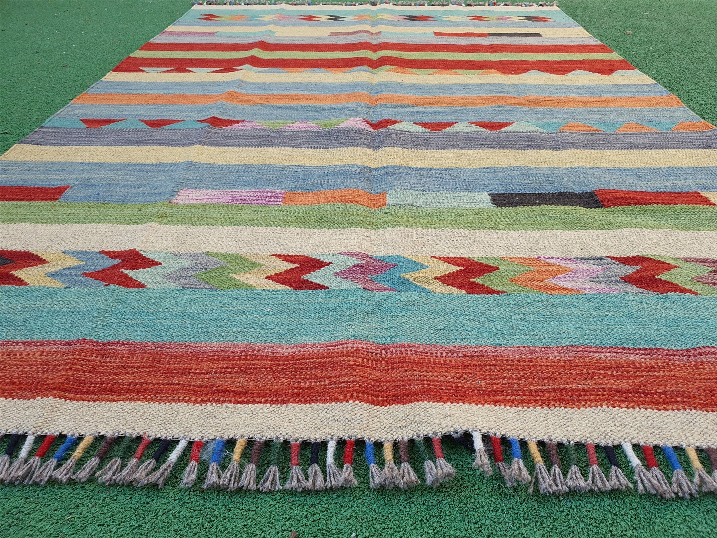 vintage Oushak Wool Small Rug — detail texture