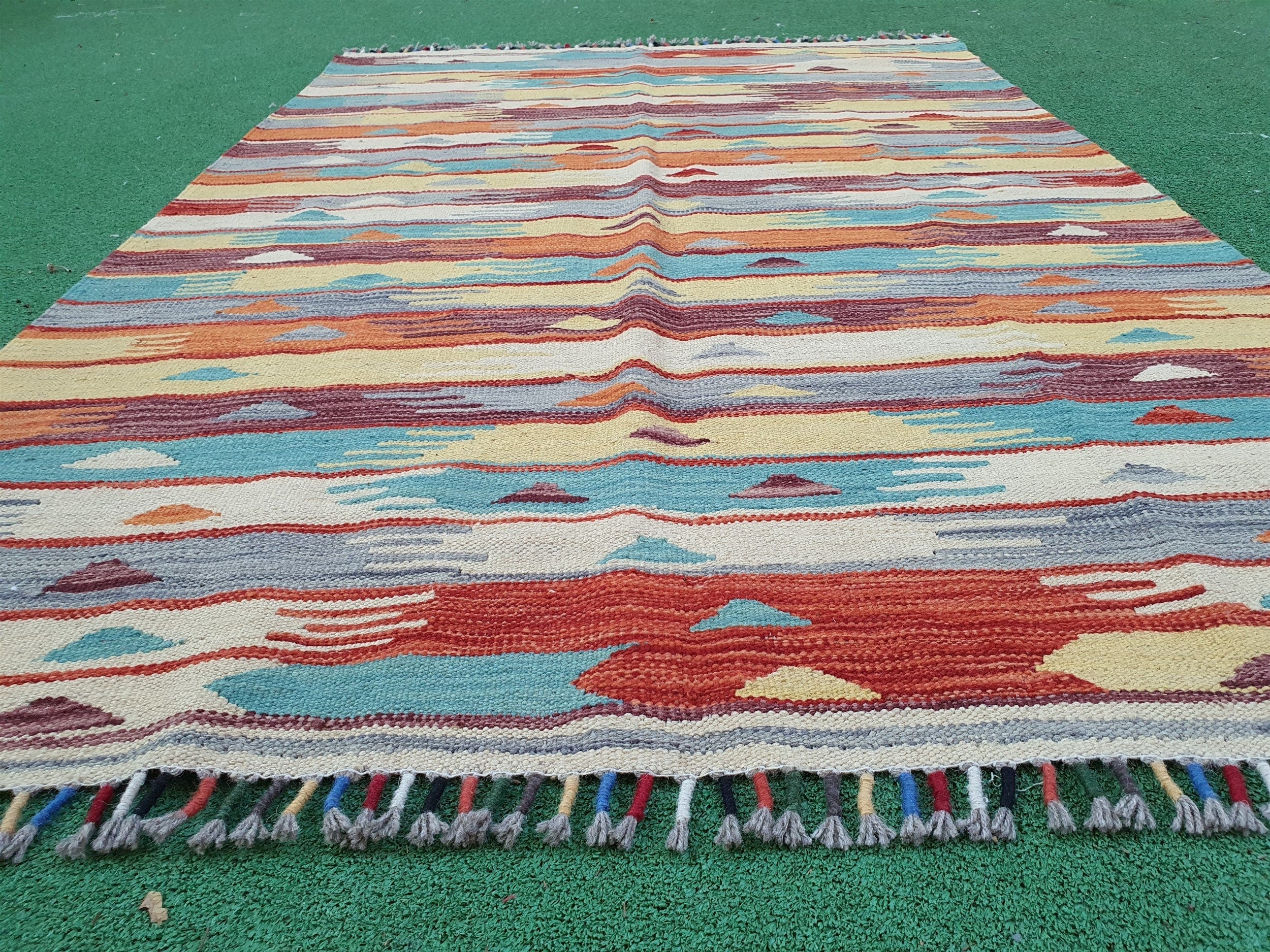 vintage Oushak Wool Small Rug — detail texture