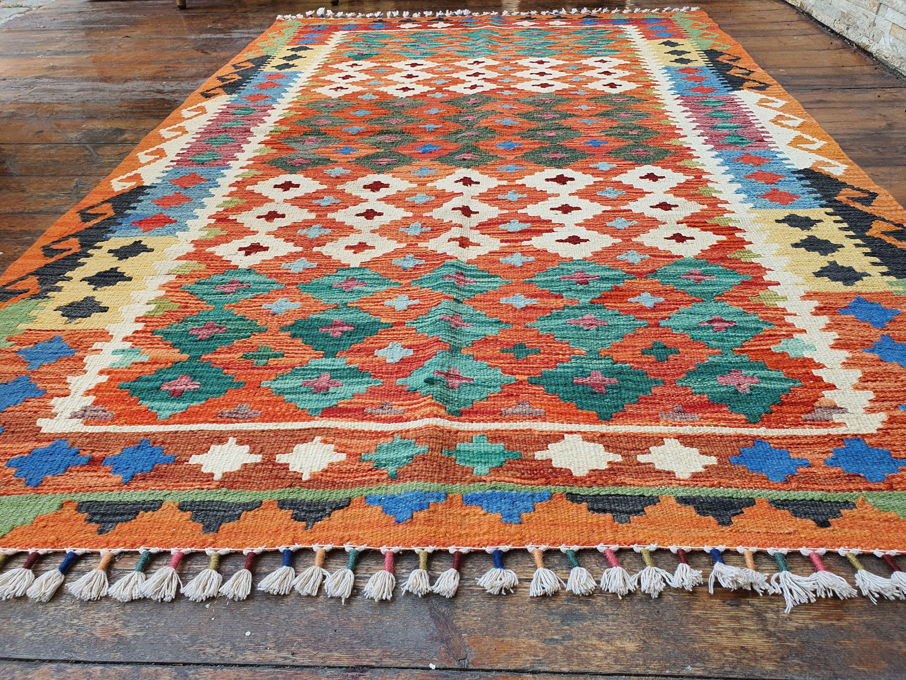 Kuwannaniya — Vintage Afghan Wool Small Rug