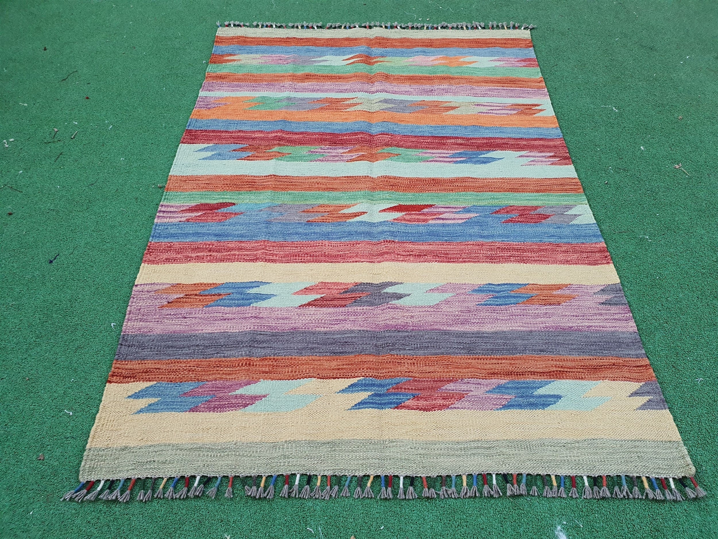 Oushak Vintage Kilim Rug ,5 x 4 ft Blue Red White Turkish Boho Retro Floor Rug for Living Room Kitchen Bedroom Persian Moroccan Home Decor