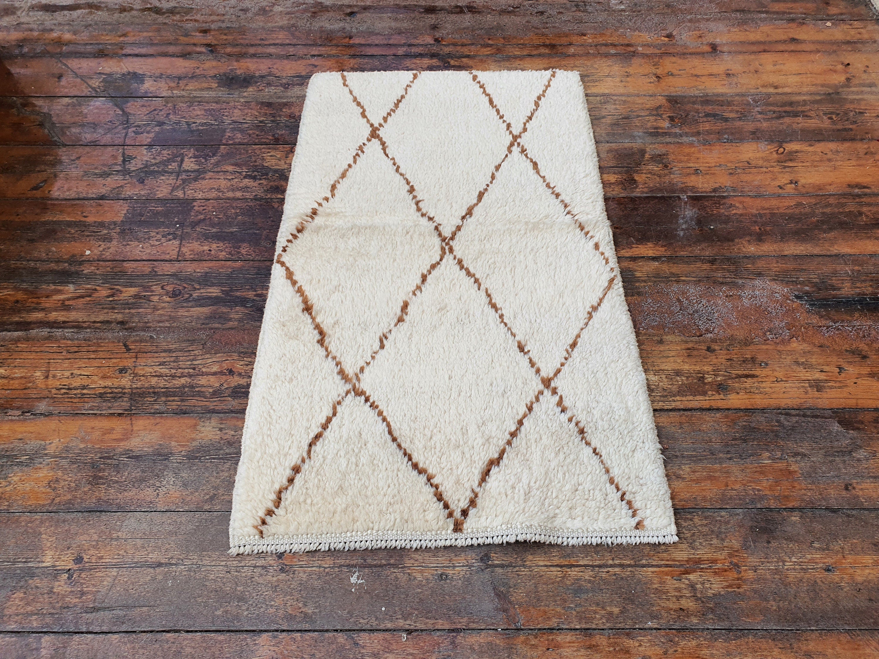 Turkish Filikli Kilim Rug,3 ft 2 in x 1 ft 8 in, Off-White and Brown Shaggy Pile Turkish Tulu Rug