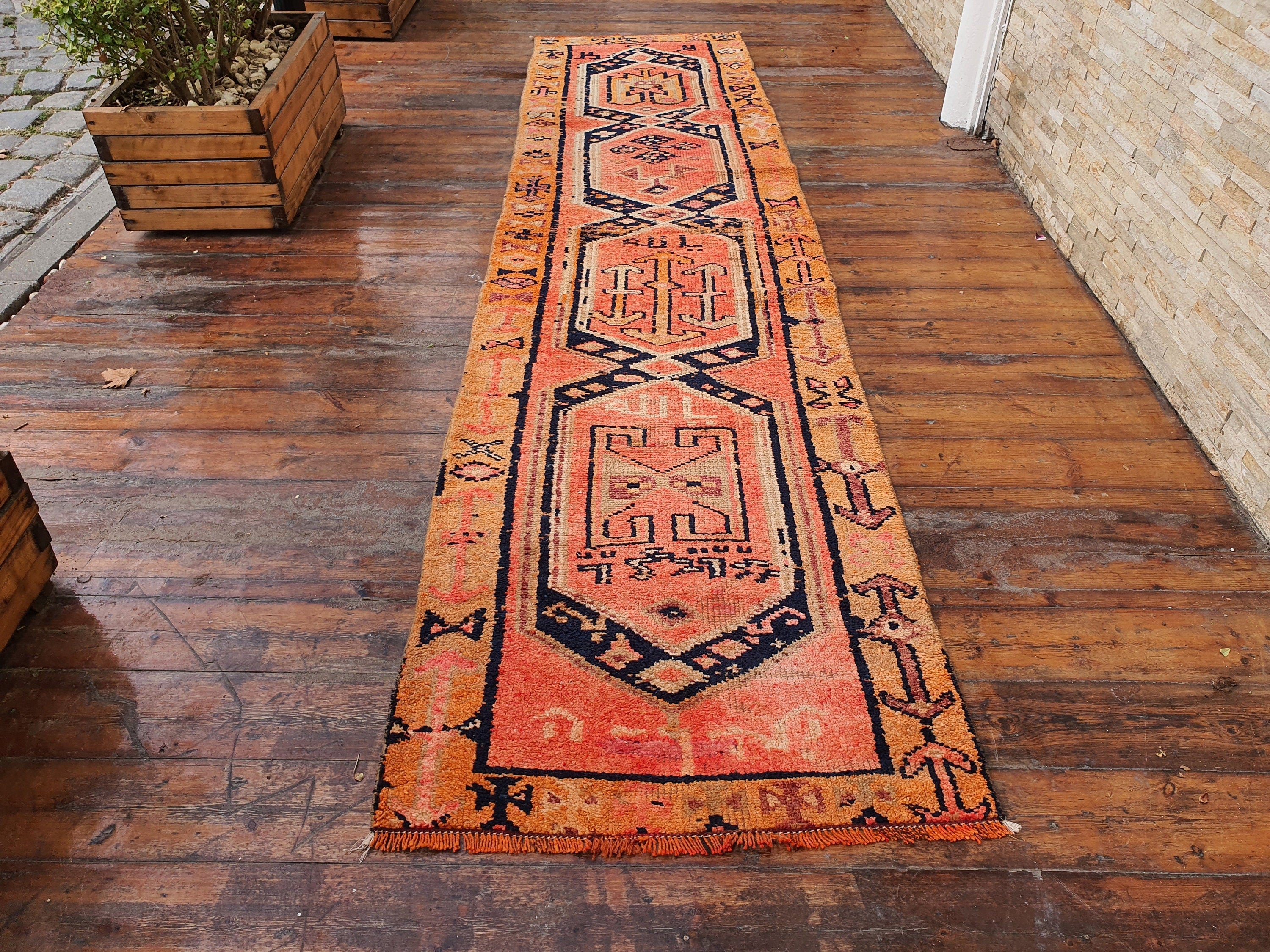 Hürrem — Vintage Persian Wool Runner Rug