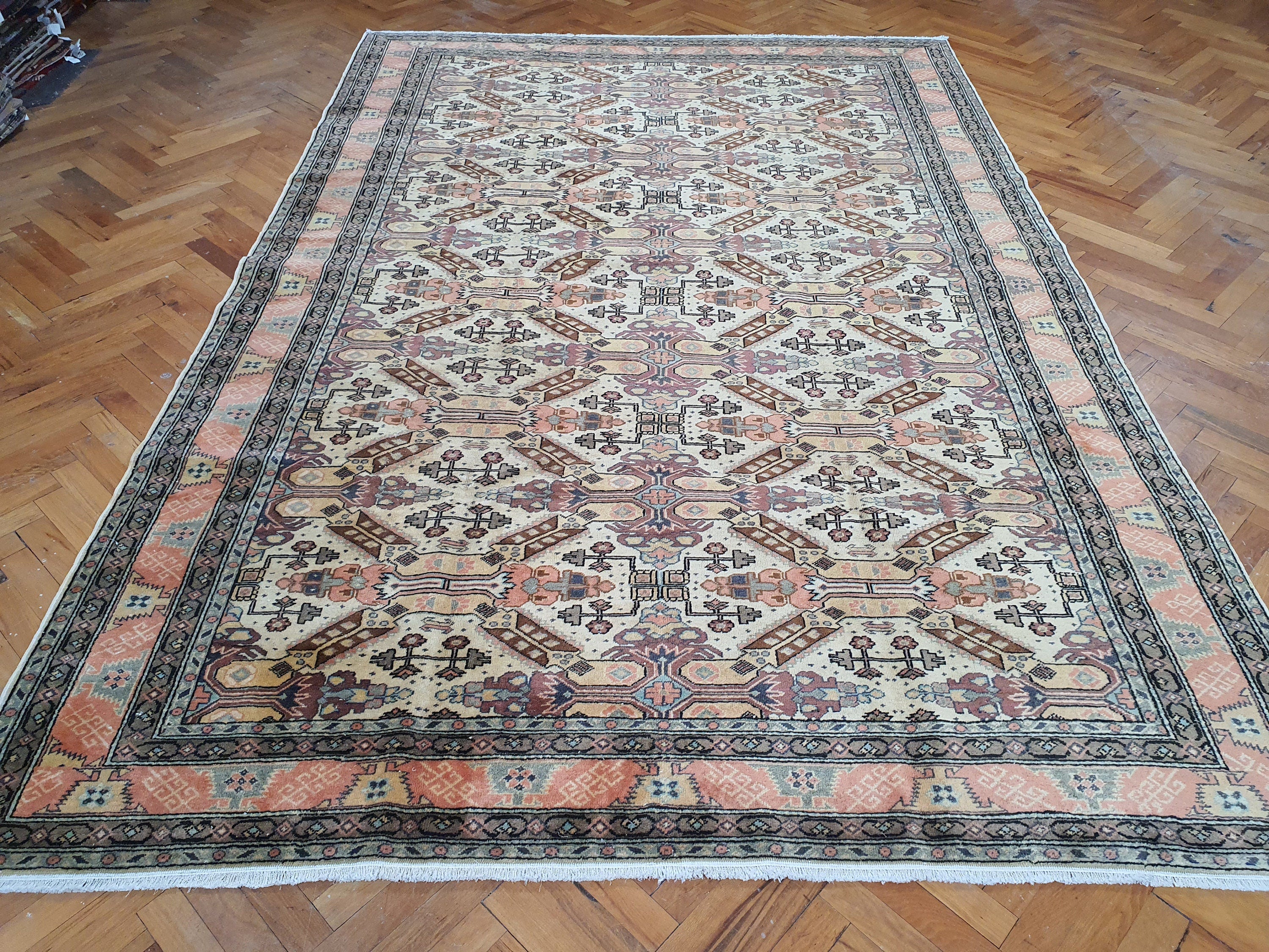 Bayalun — Vintage Kayseri Wool Large Area Rug
