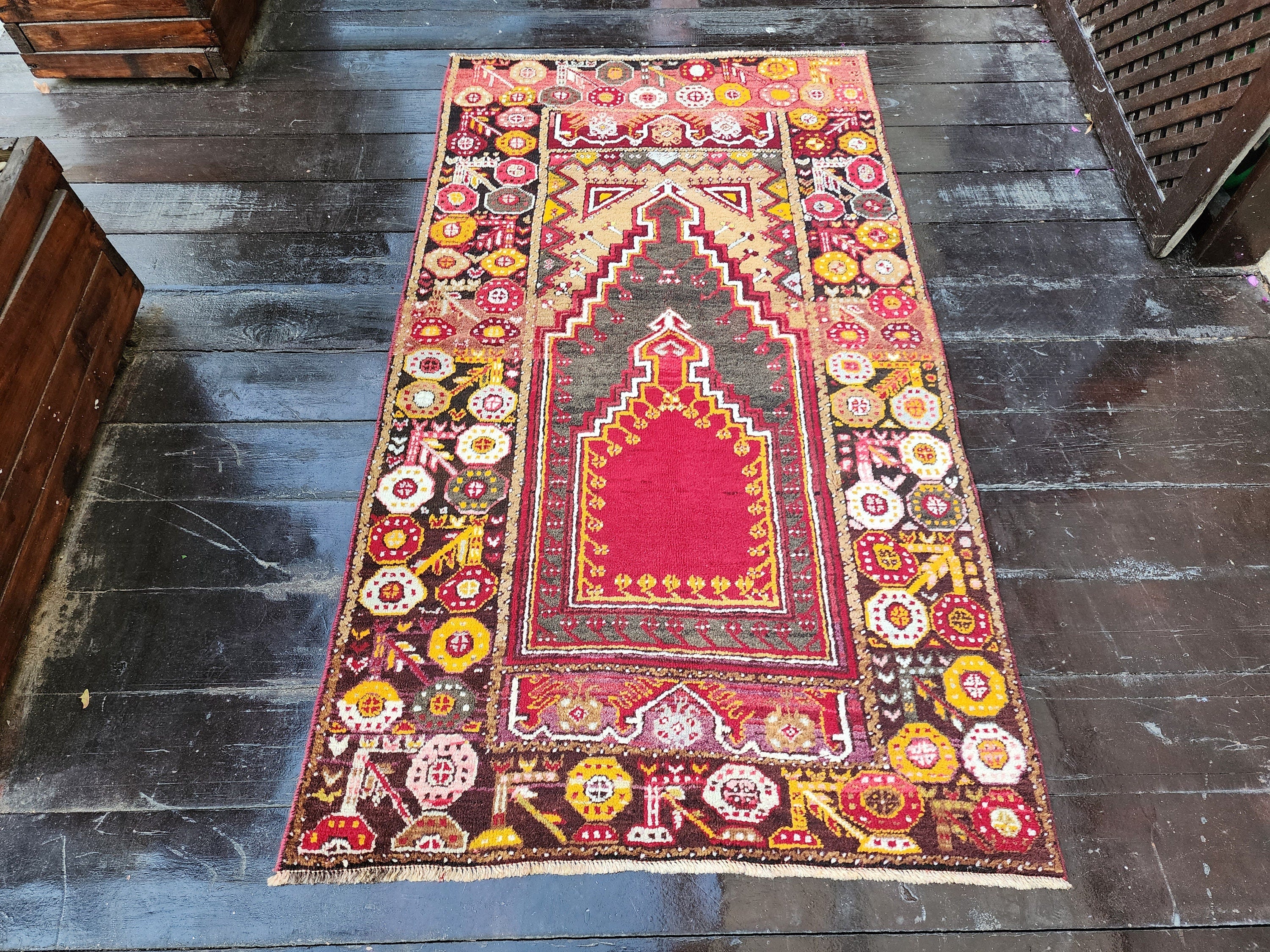 antique Anatolian Wool Small Rug — pattern close-up