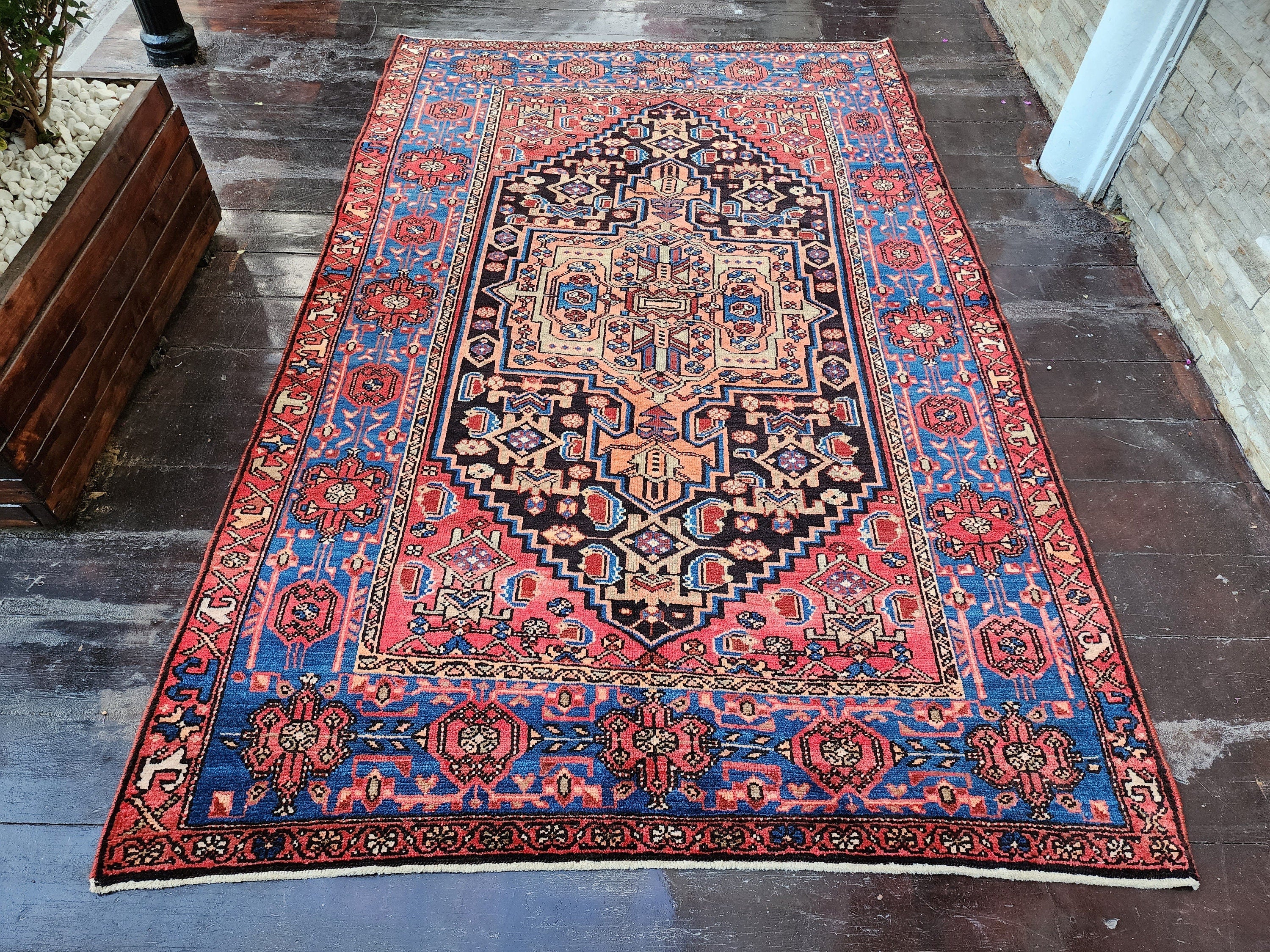 vintage Anatolian Wool Area Rug — detail texture