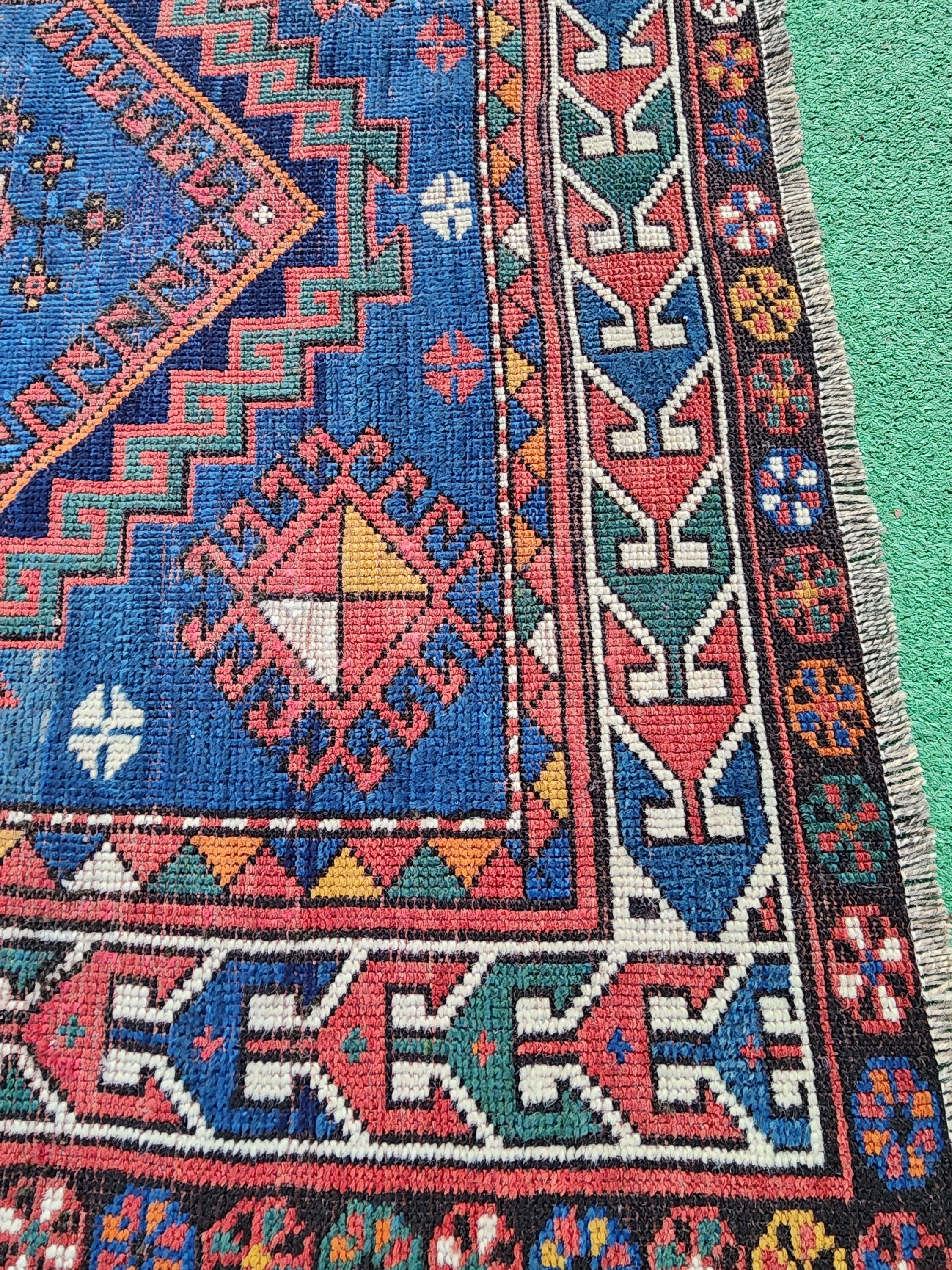 antique Anatolian Wool Small Rug — corner detail
