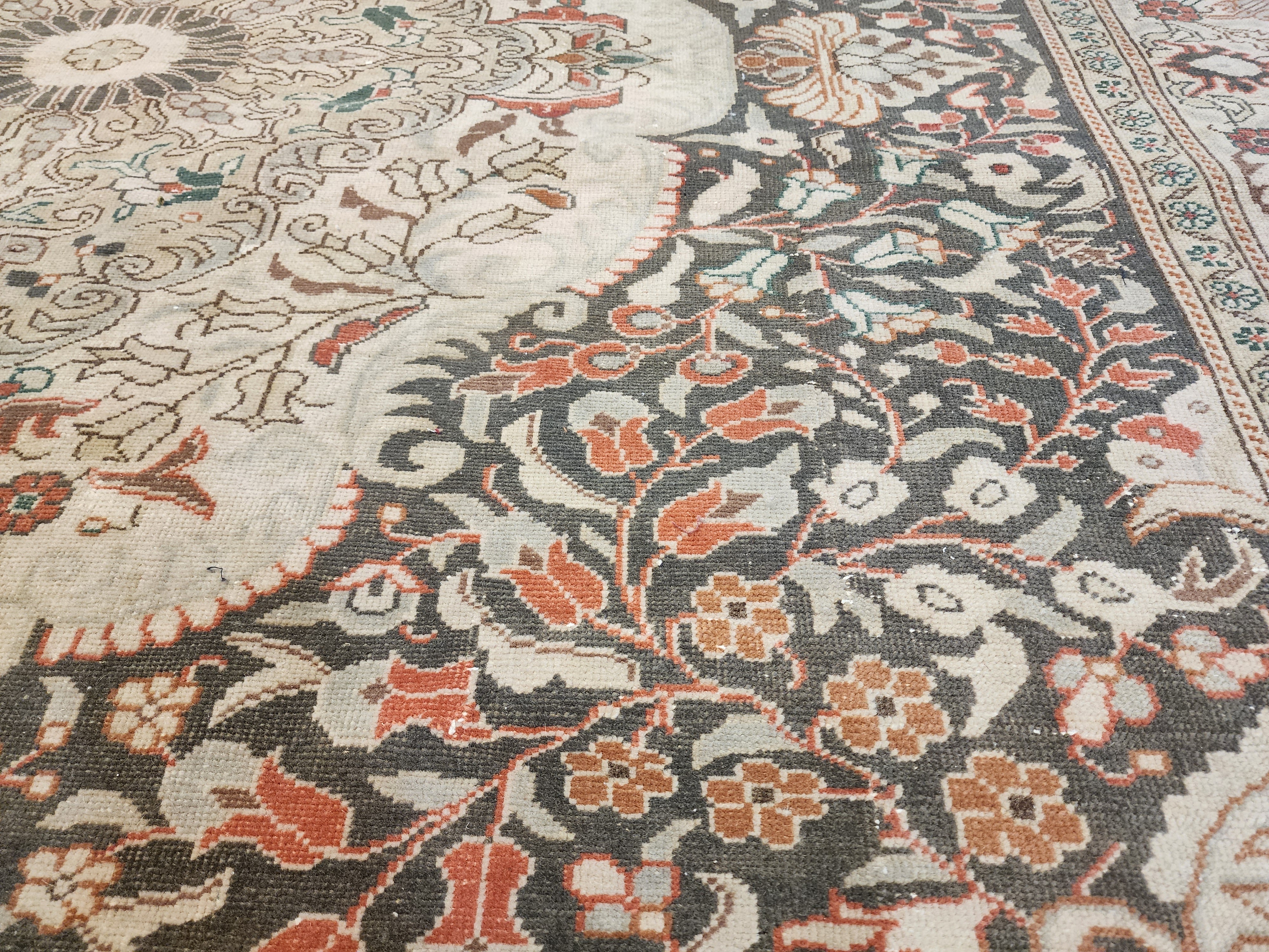 Helia — Vintage Kayseri Rug, Hand-Knotted Turkish Wool Floral Medallion Carpet (6'5"x9'6")
