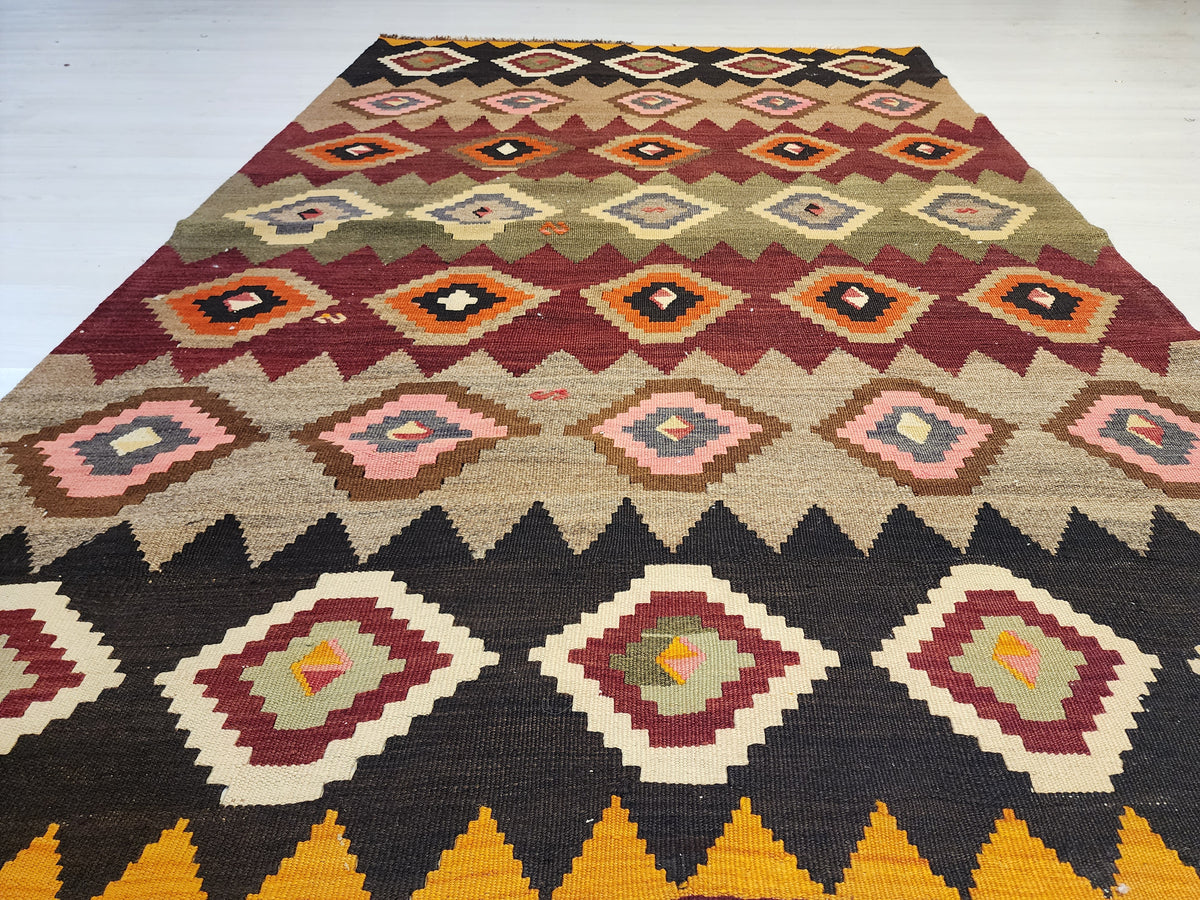 Hand-Woven Turkish Kilim Rug, Geometric Diamond Pattern, Boho Wool Flatweave (4'4'' x 6'9'')