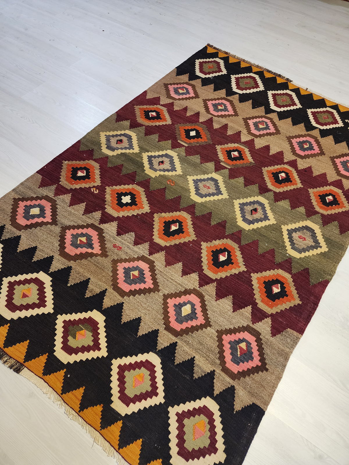 Hand-Woven Turkish Kilim Rug, Geometric Diamond Pattern, Boho Wool Flatweave (4'4'' x 6'9'')