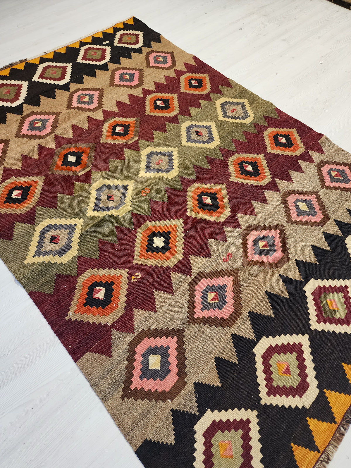 Hand-Woven Turkish Kilim Rug, Geometric Diamond Pattern, Boho Wool Flatweave (4'4'' x 6'9'')
