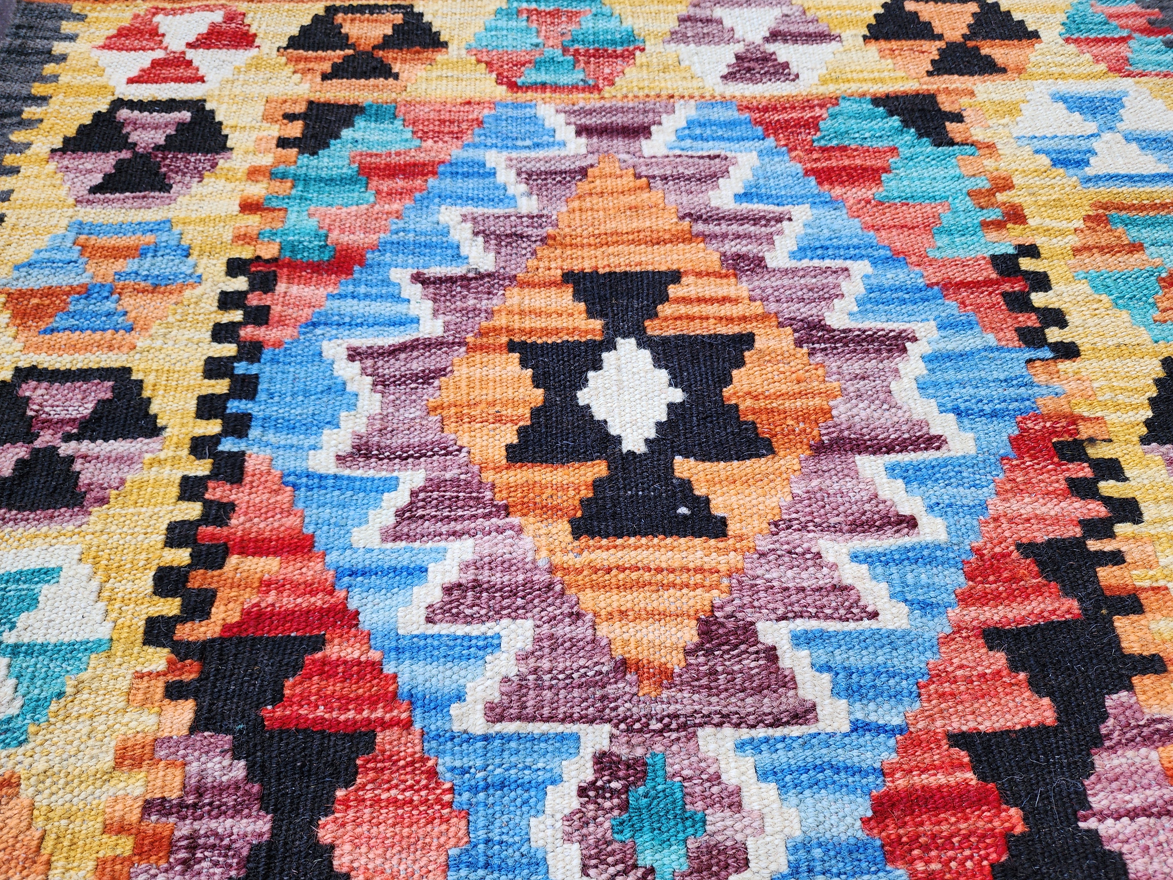 Alfombra Kilim pequeña, 2 pies 2 pulgadas x 3 pies, alfombra Kilim amarilla, azul y naranja