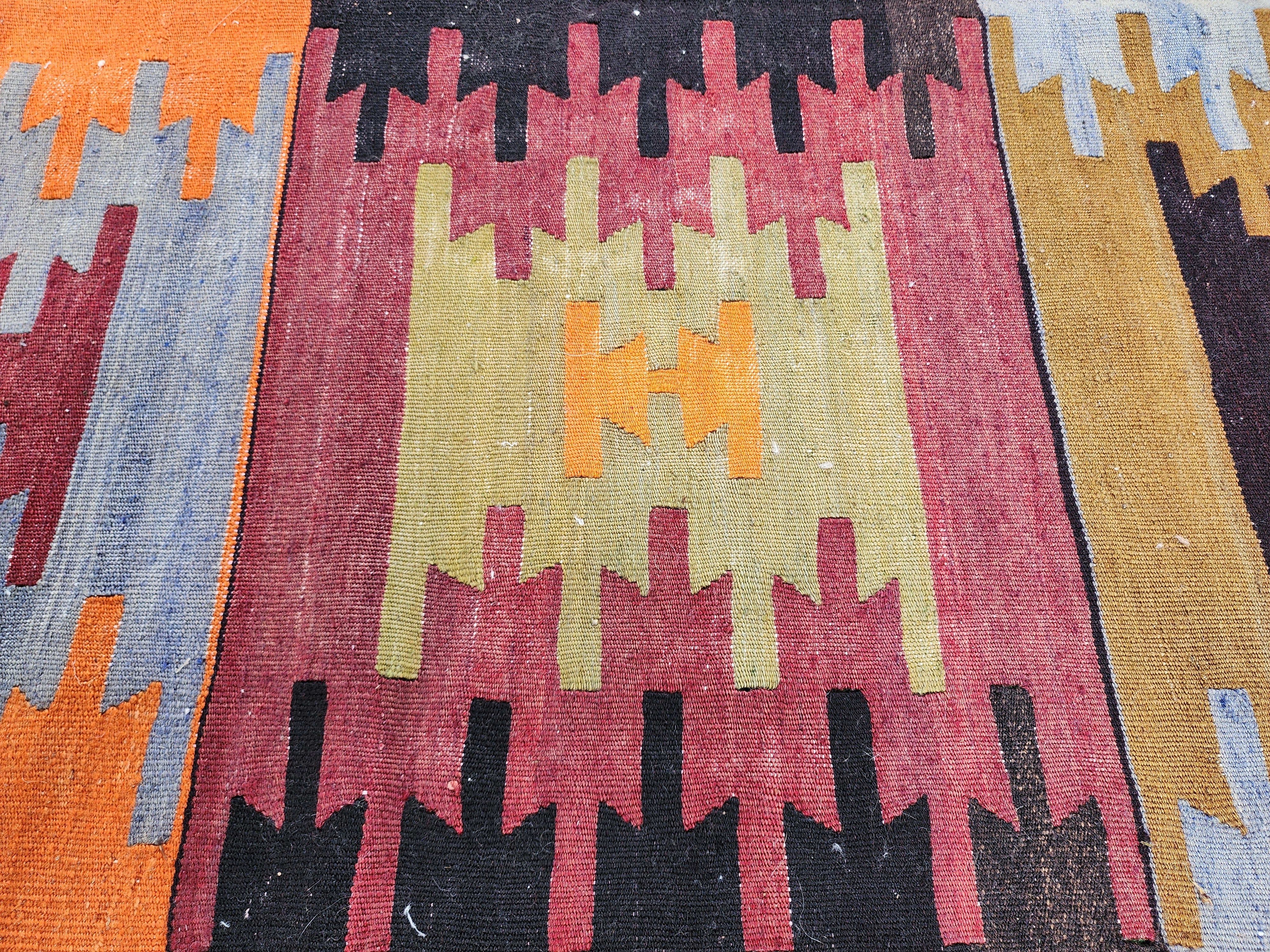 Vintage Turkish Kilim Rug 3'9''x3'5''