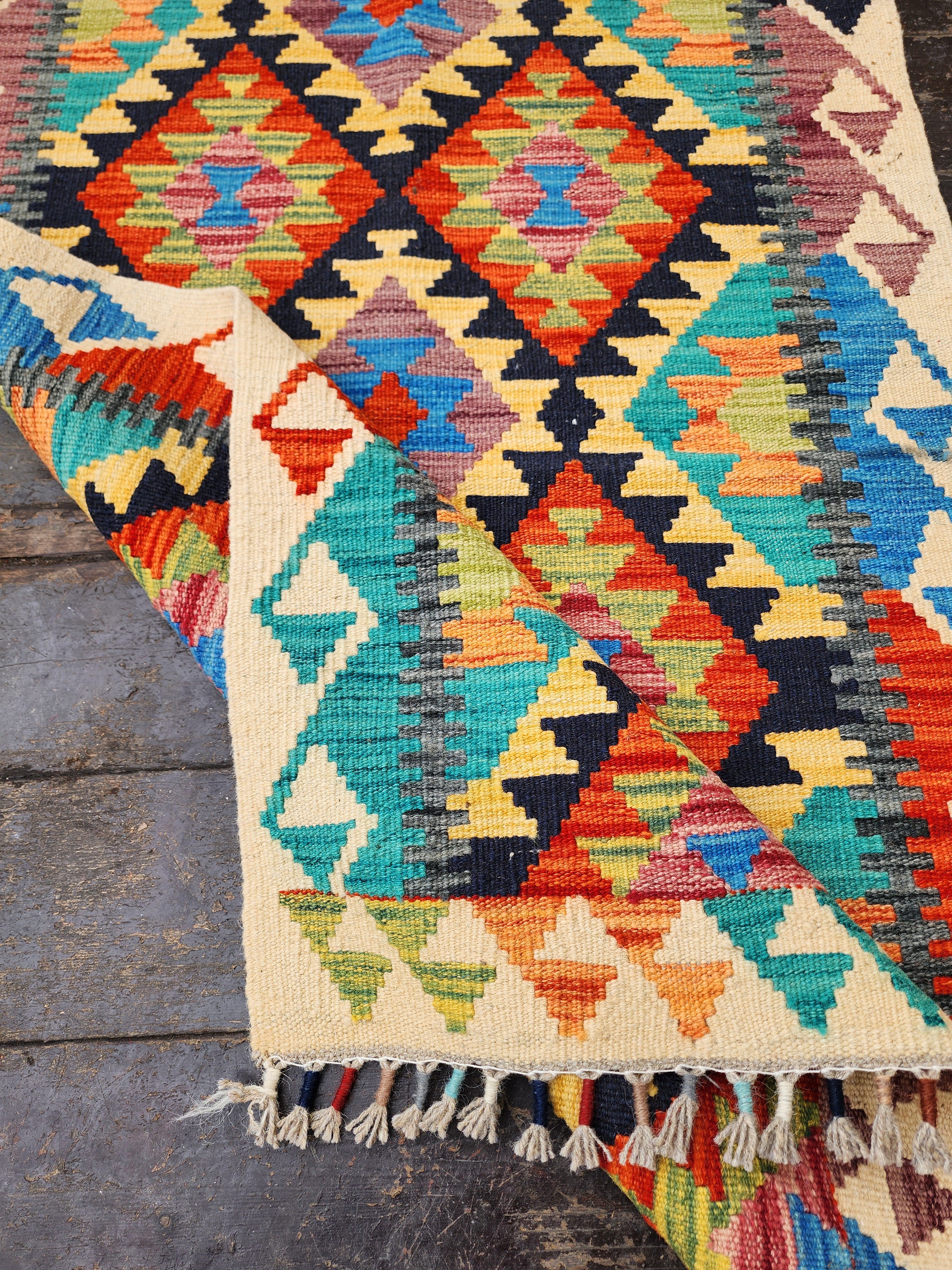 Handwoven Diamond Pattern Kilim Rug