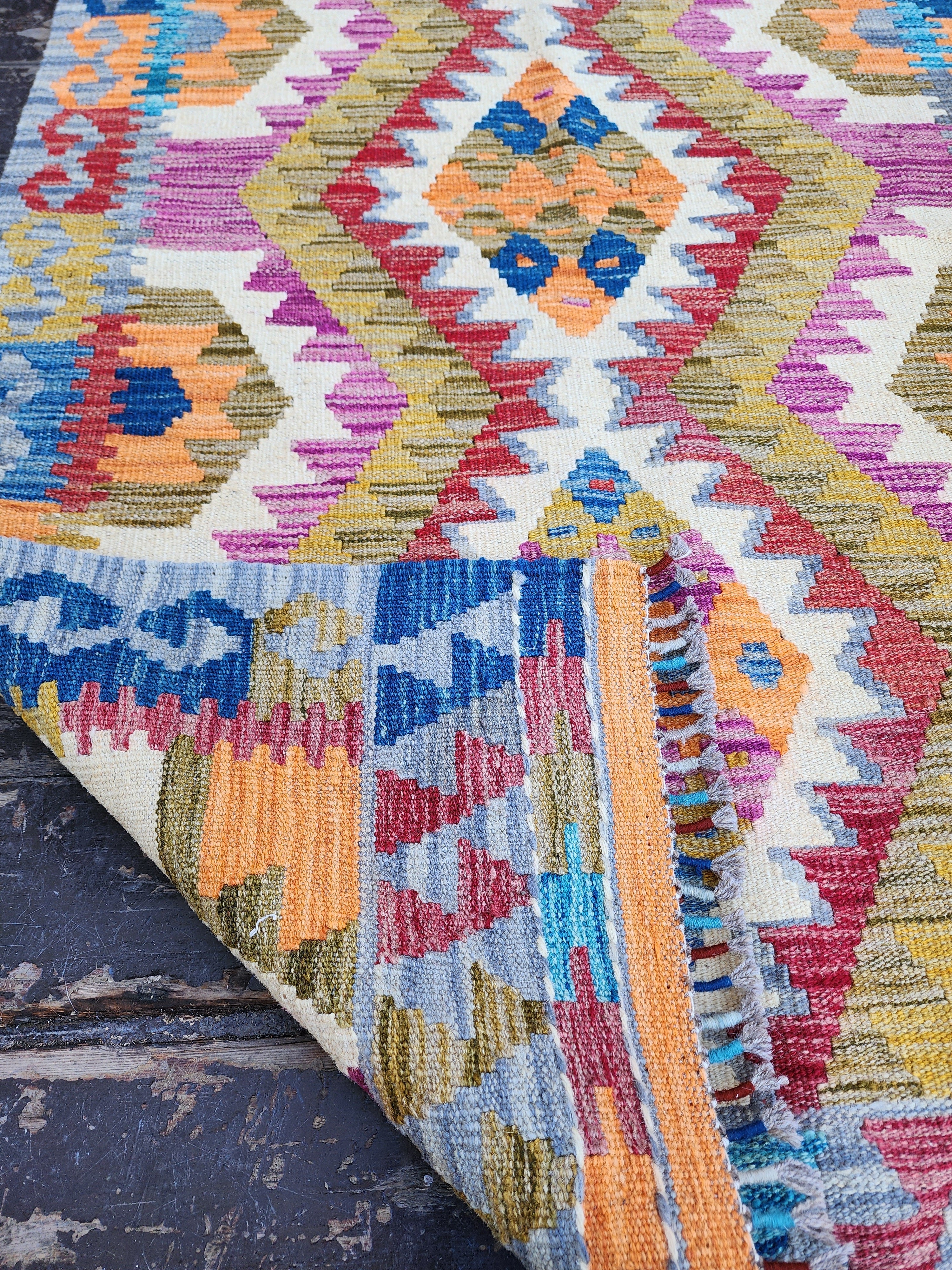 vintage Anatolian Wool Small Rug — colour close-up