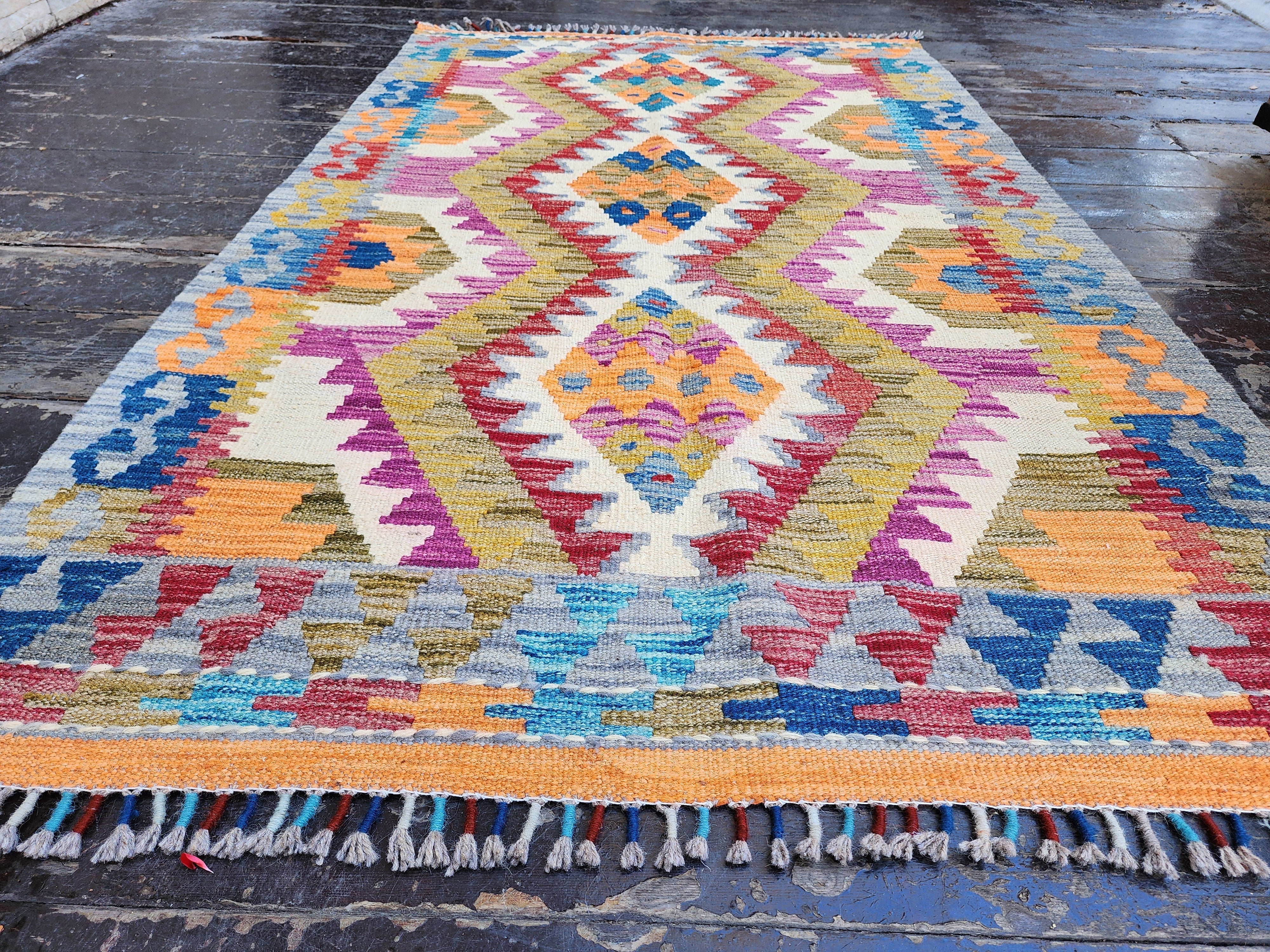 vintage Anatolian Wool Small Rug — border pattern