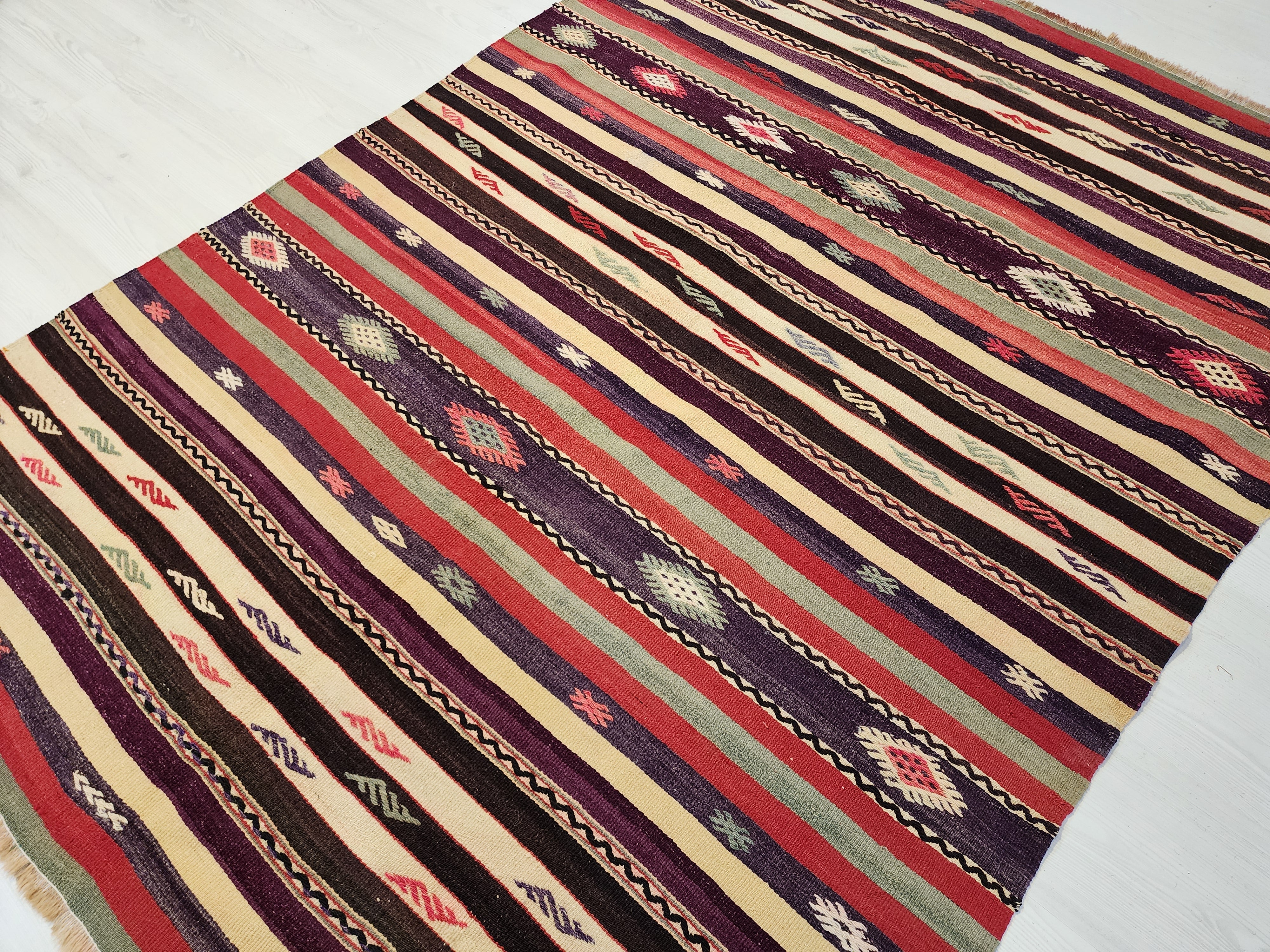 Pasiphae — Vintage Handmade Kilim Rug: Organic Wool, Striped Geometric Design (7x5)