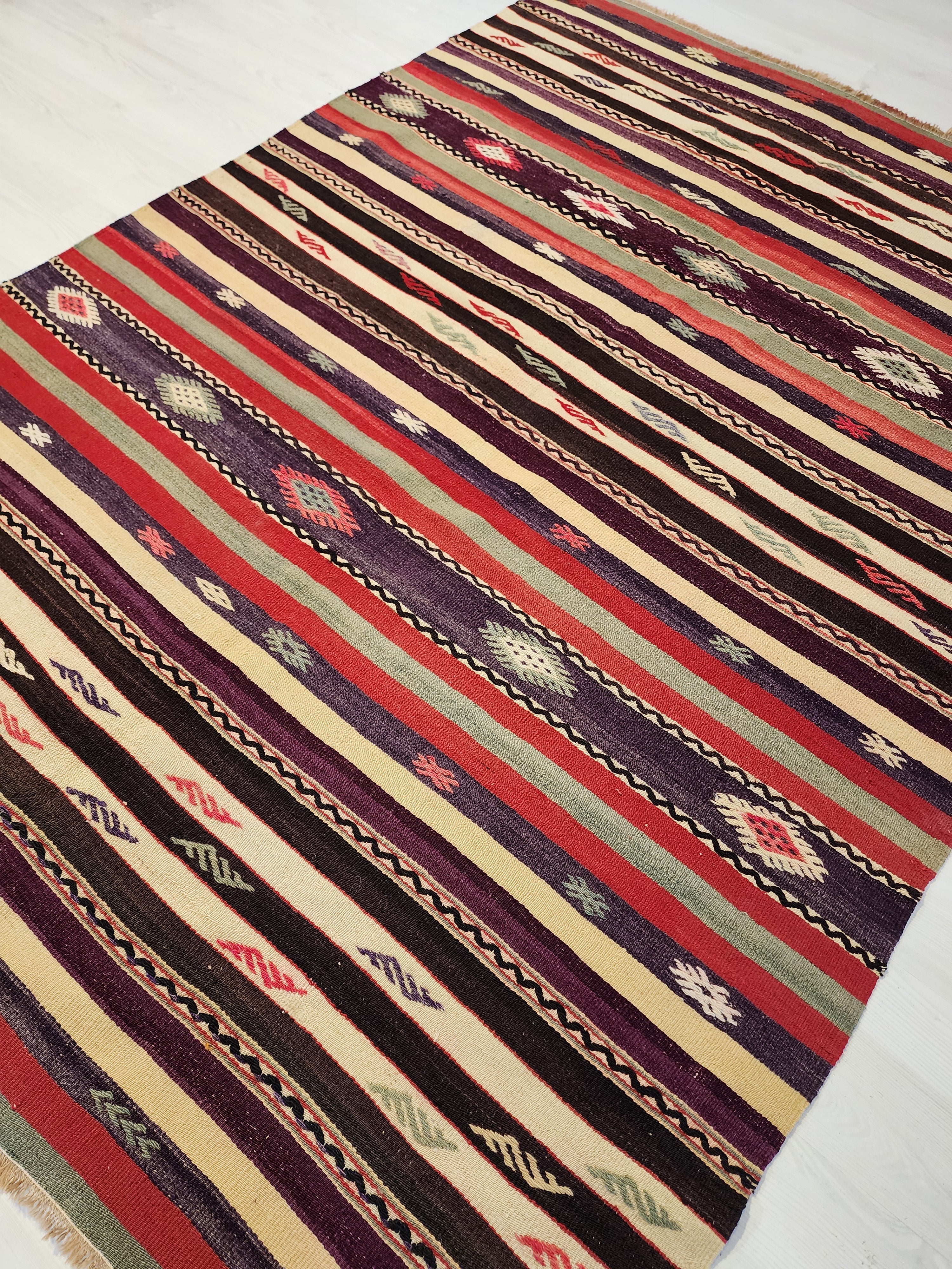 Pasiphae — Vintage Handmade Kilim Rug: Organic Wool, Striped Geometric Design (7x5)