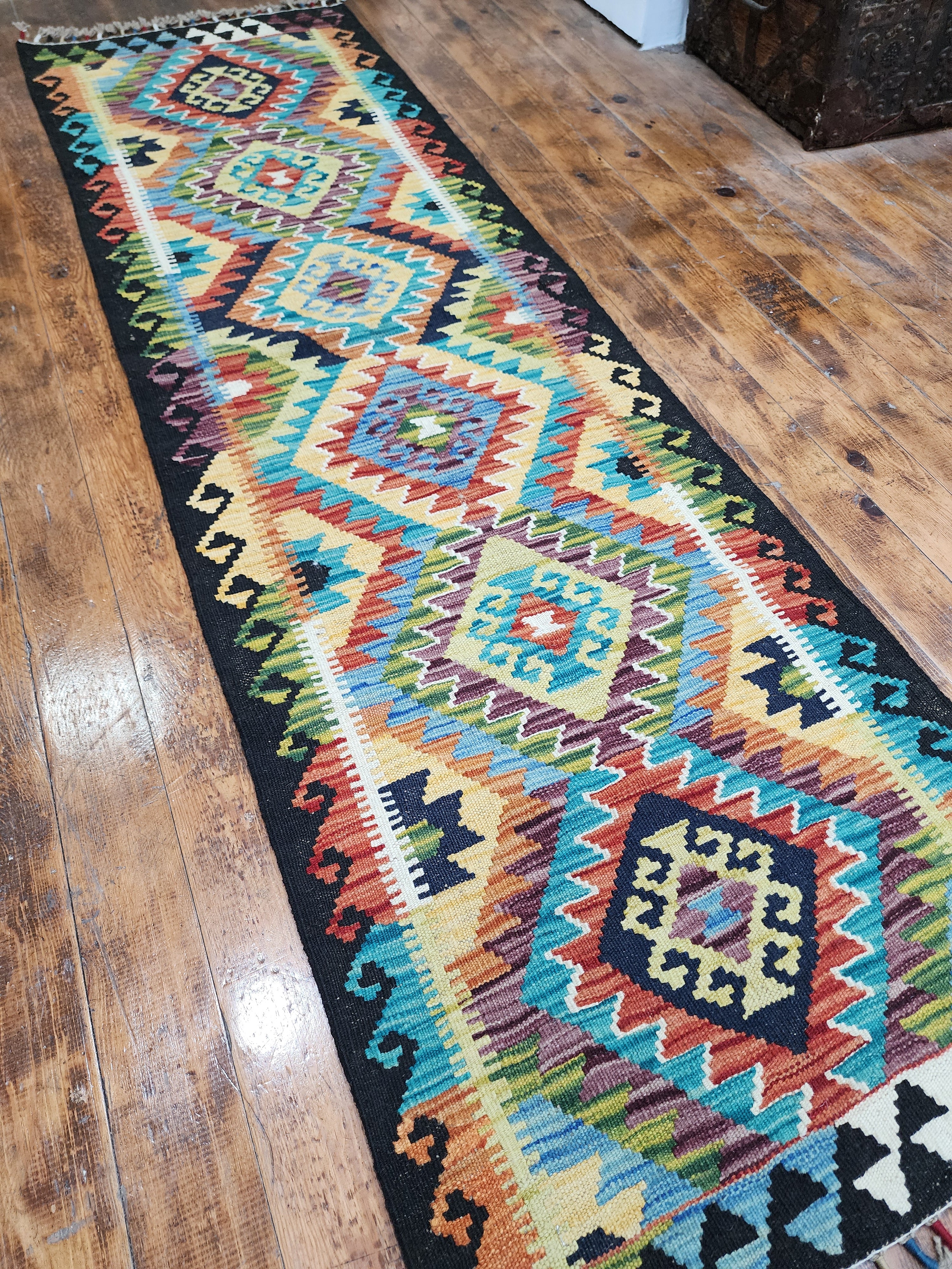 Tapis Kilim étroit 1'11''x6'4''