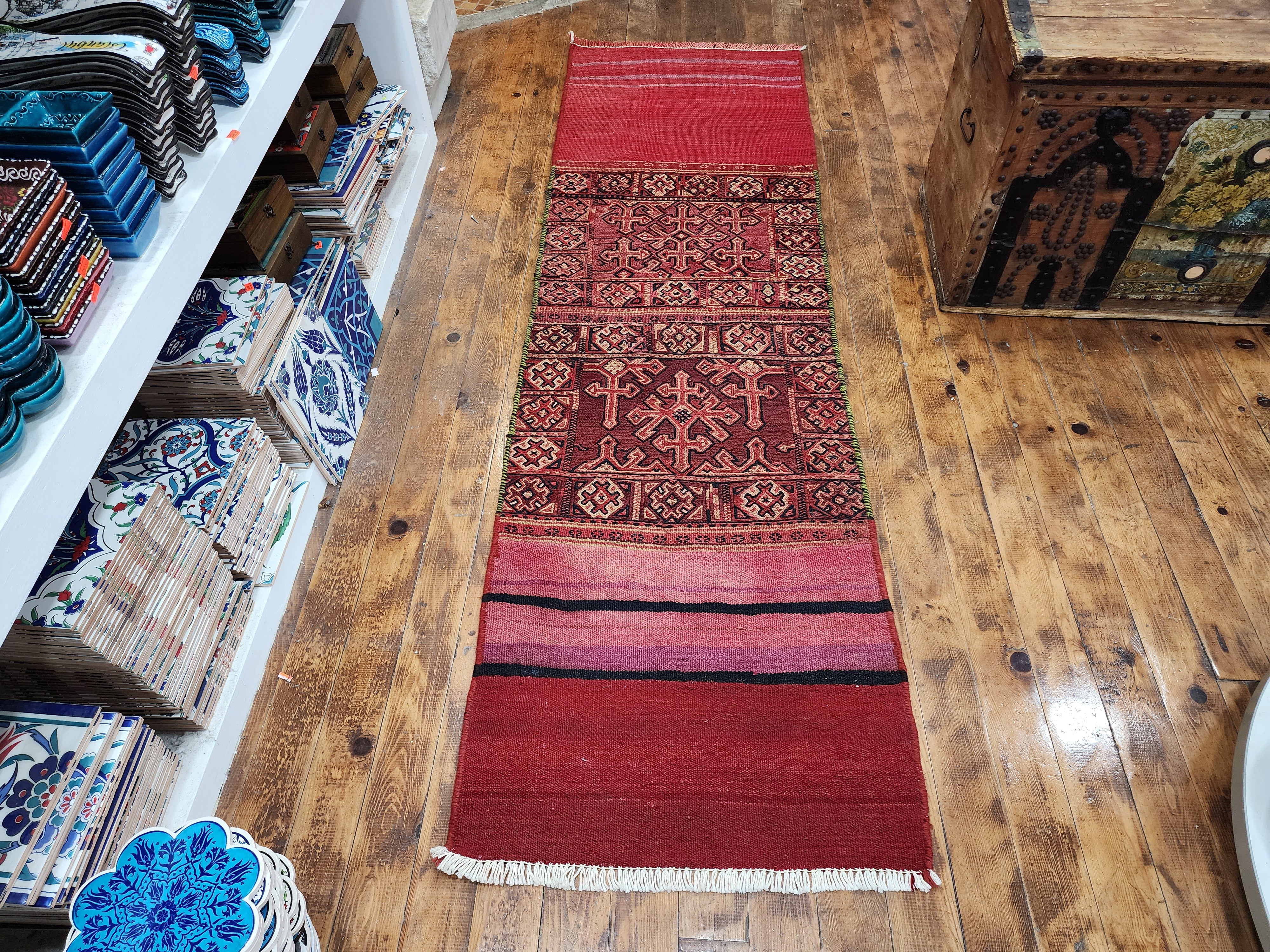 Vintage Soumak Kilim Runner Rug: Turkish Wool Flatweave, 6x2